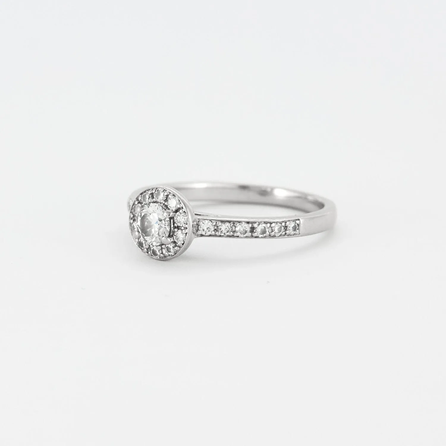 Bague or gris et diamants sold by 58 Facettes product image thumbnail 3