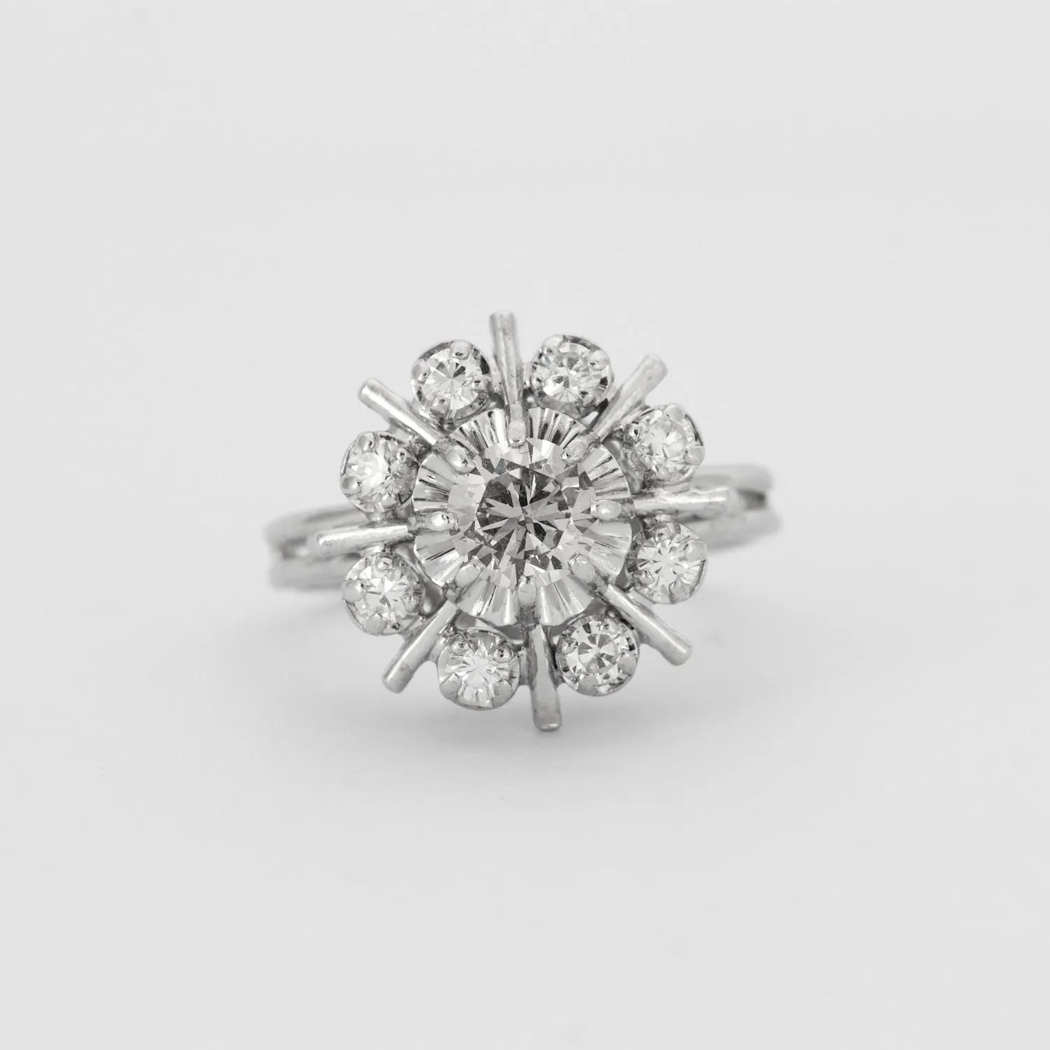 Bague marguerite diamants et platine sold by 58 Facettes product image thumbnail 2