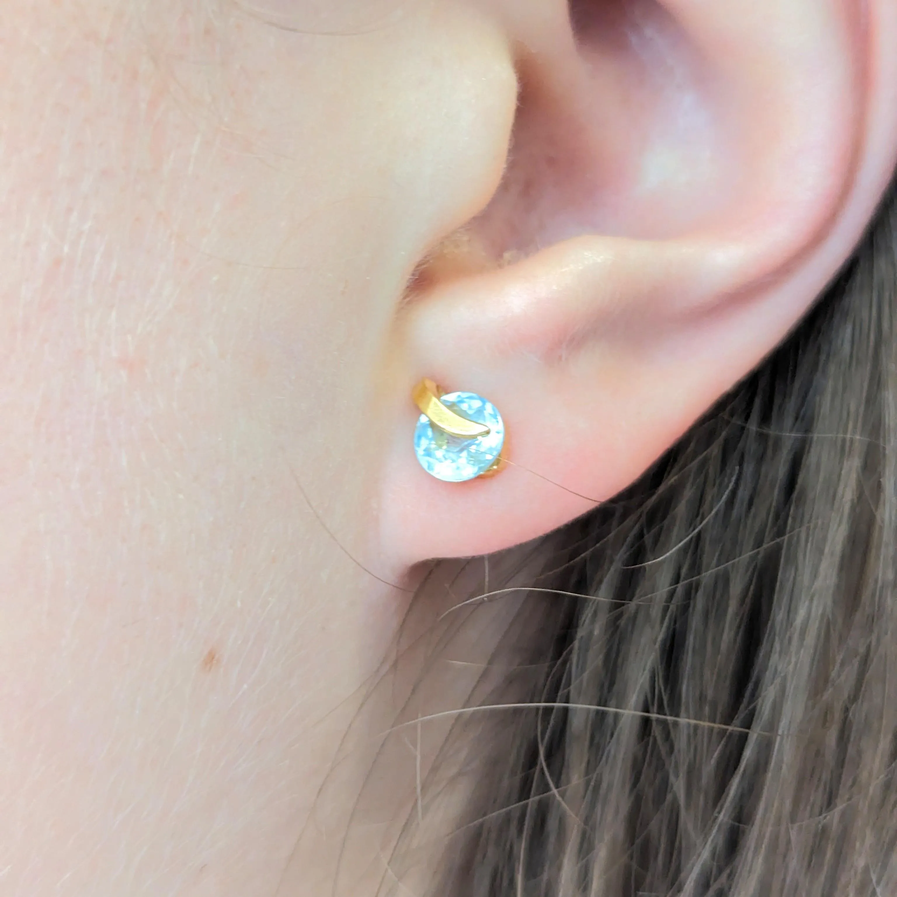 Boucles d'oreilles en or jaune et topazes sold by 58 Facettes product image thumbnail 3