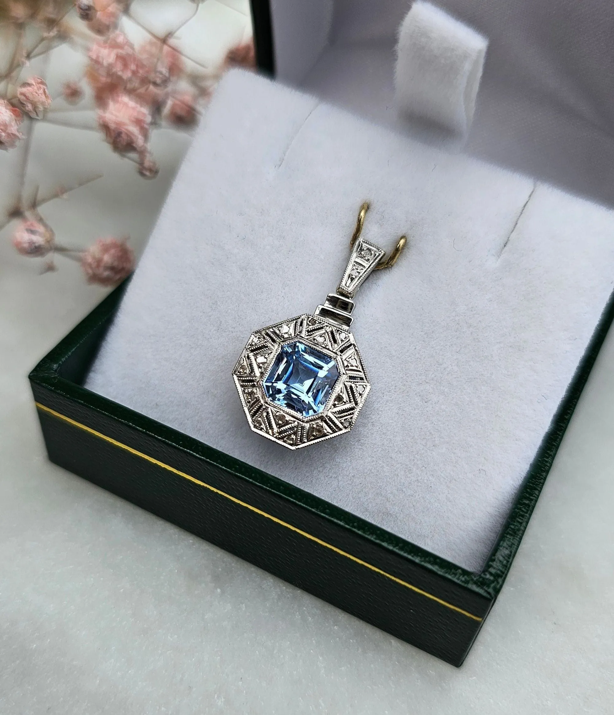 Pendentif Art Déco or et platine sold by 58 Facettes product image thumbnail 5