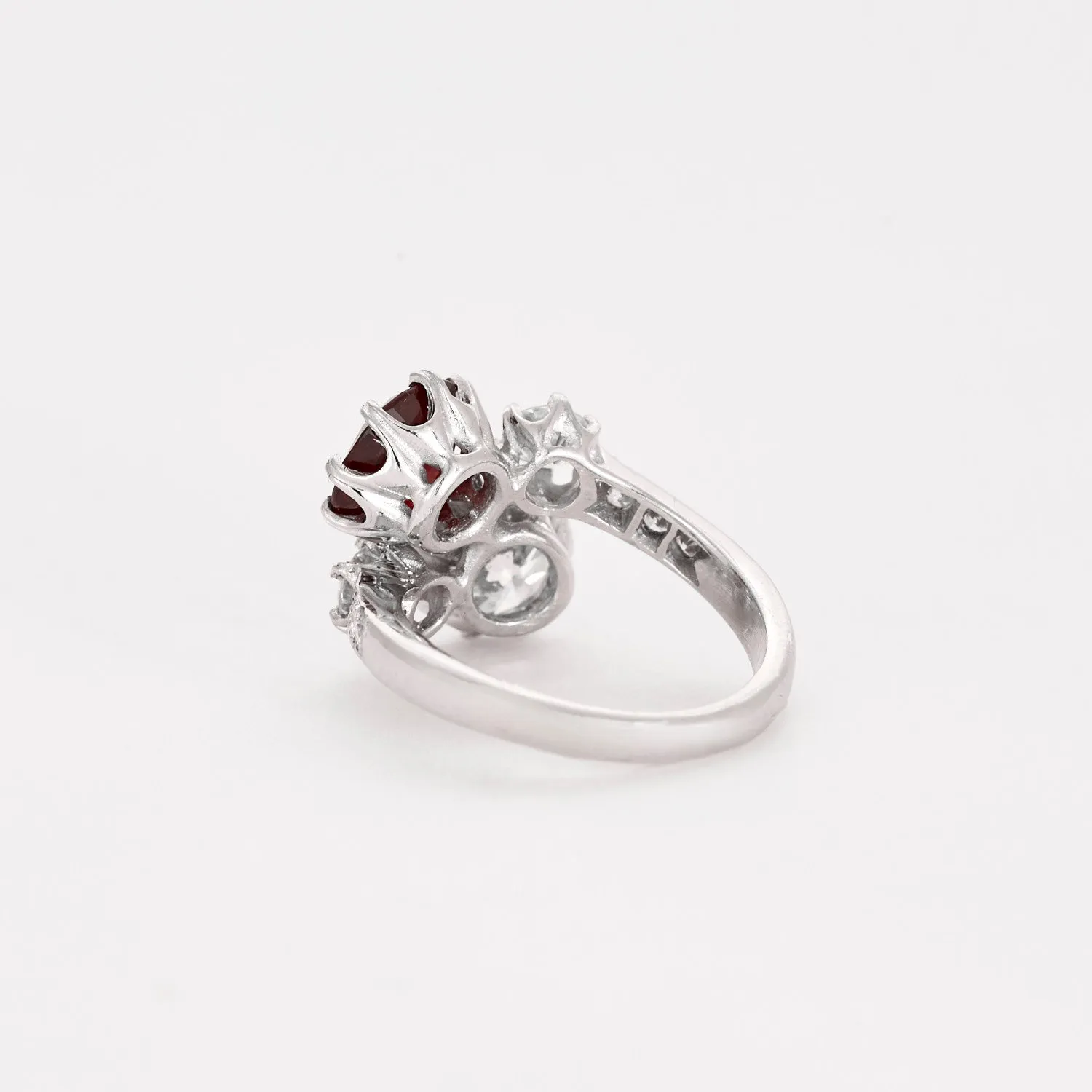 Bague Toi et Moi or gris diamants et rubis sold by 58 Facettes product image thumbnail 5