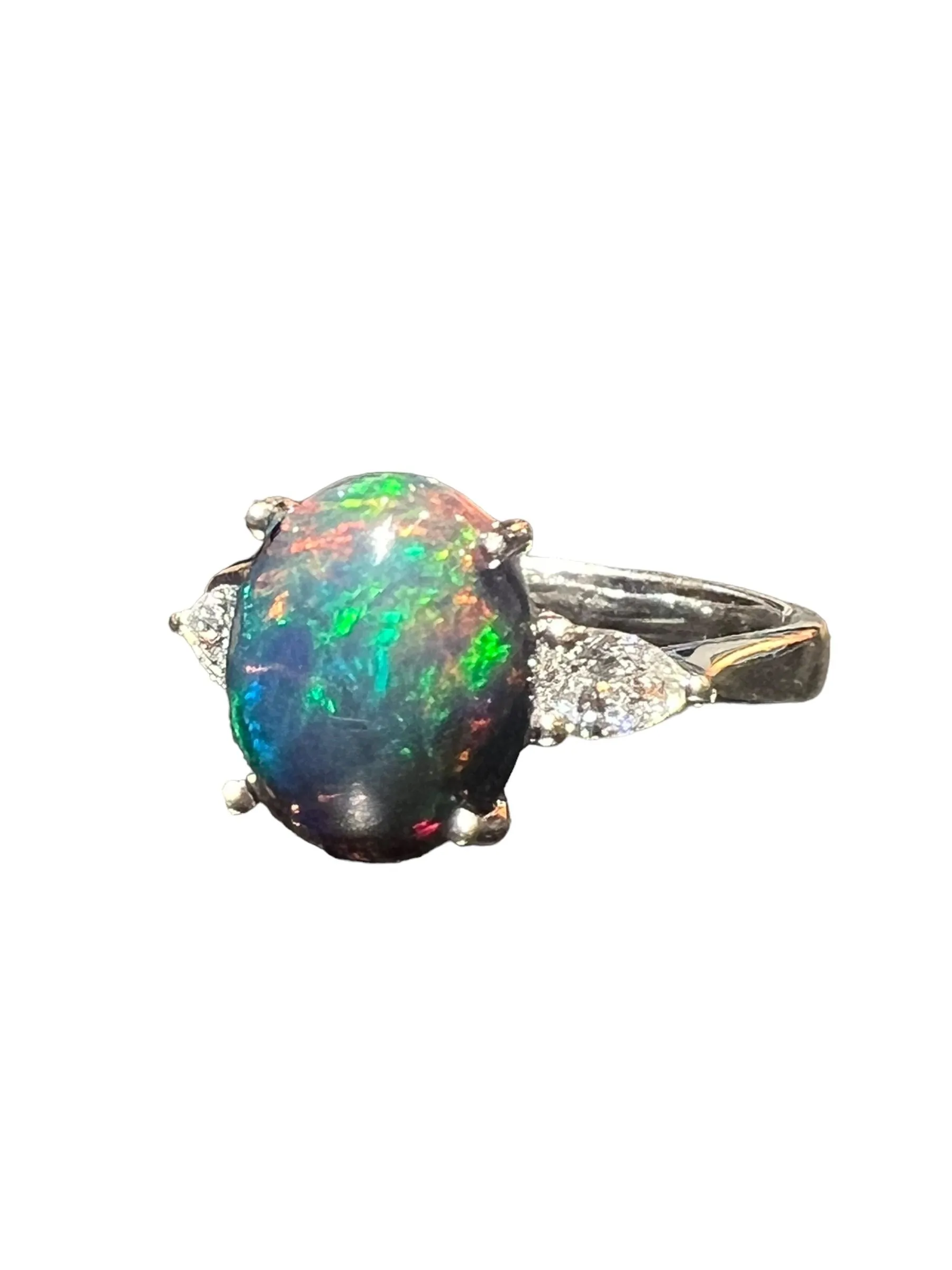 Bague opale noire et diamants taille poire en or blanc 18 carats sold by 58 Facettes product image thumbnail 3