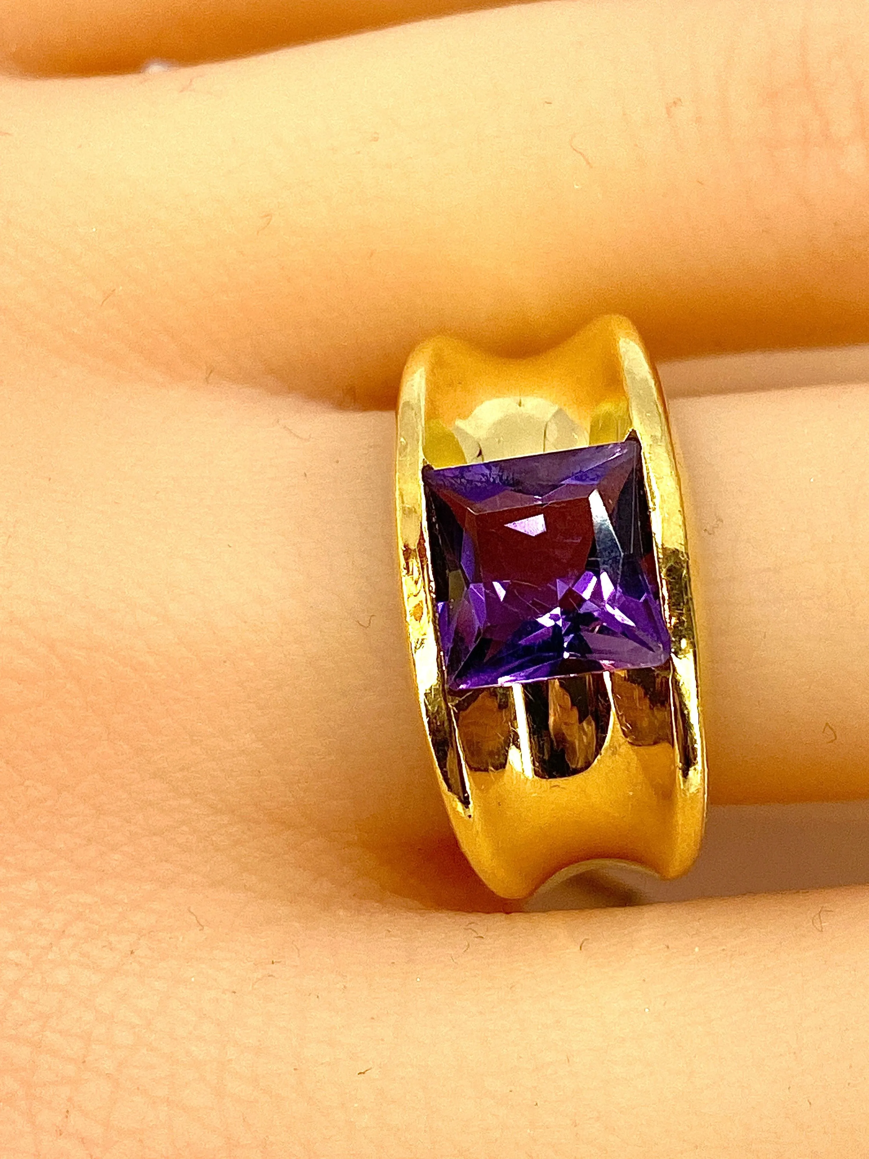 Bague or jaune améthyste carrée sold by 58 Facettes product image thumbnail 2