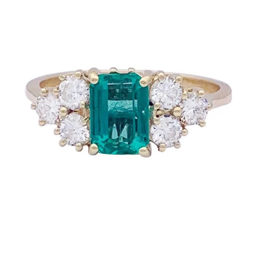 Bague or jaune, émeraude, diamants. sold by 58 Facettes