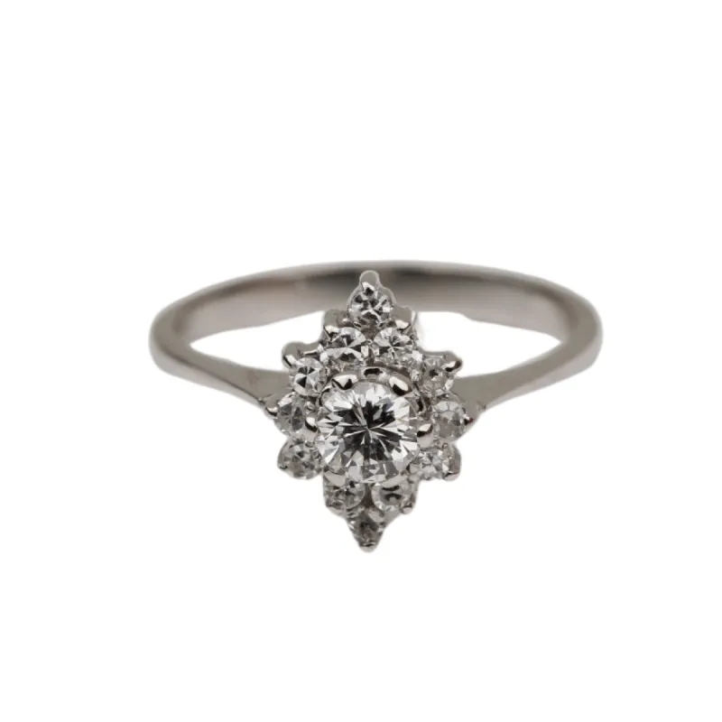 Bague Marguerite Or blanc Diamants sold by 58 Facettes