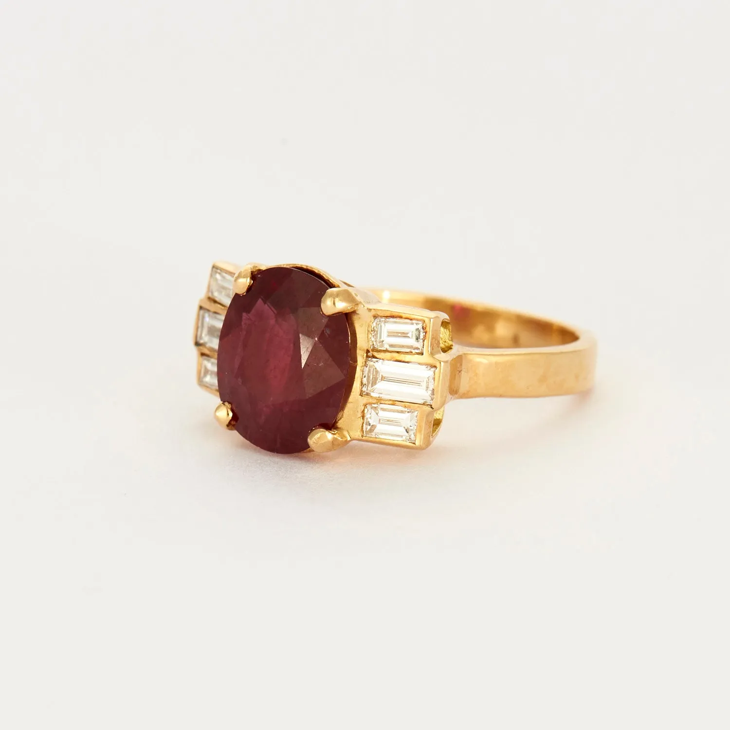 Bague en or jaune, rubis et diamants sold by 58 Facettes product image thumbnail 3