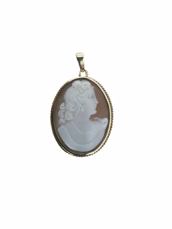 Pendentif camée coquillage or jaune sold by 58 Facettes