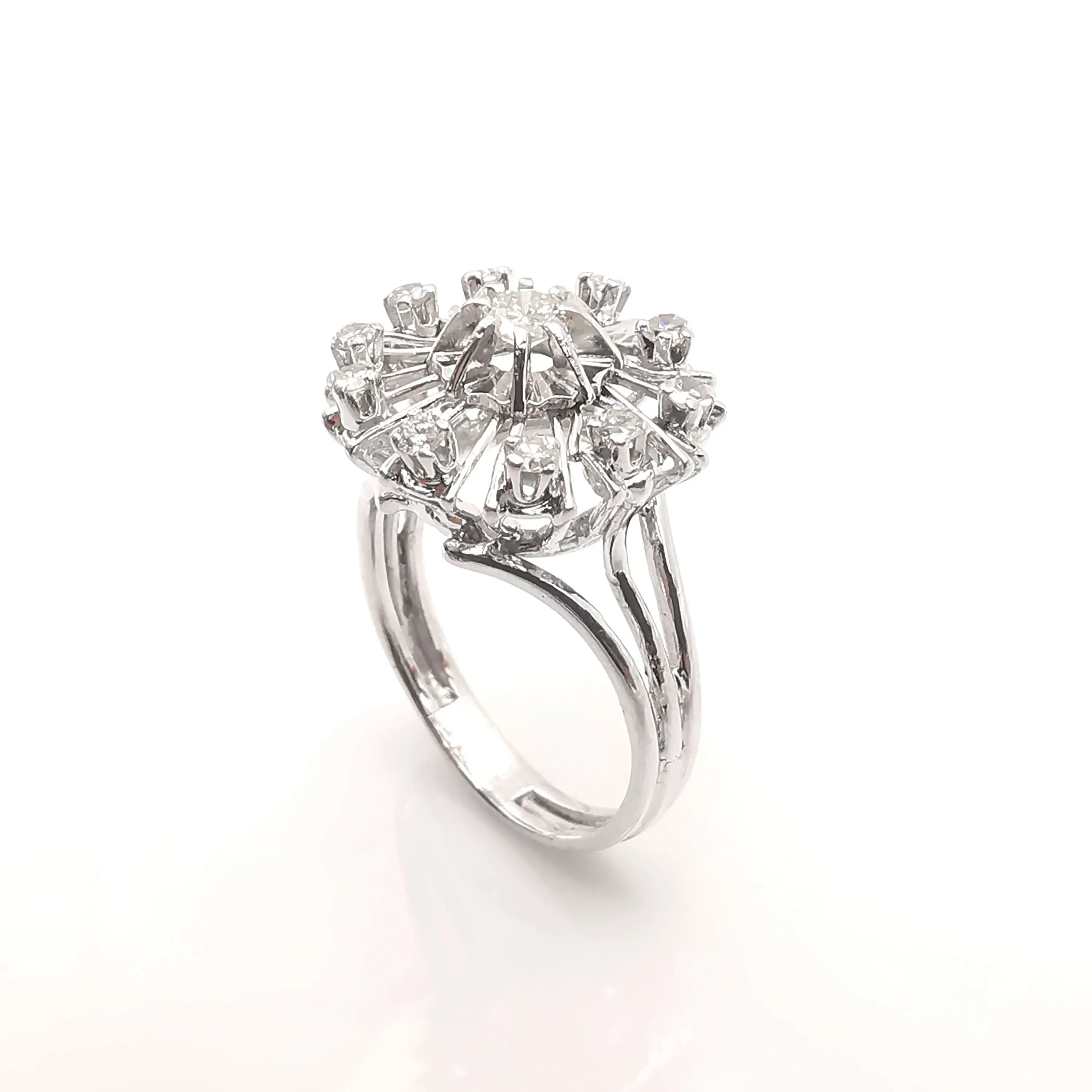 Bague fleur or & diamants sold by 58 Facettes product image thumbnail 4