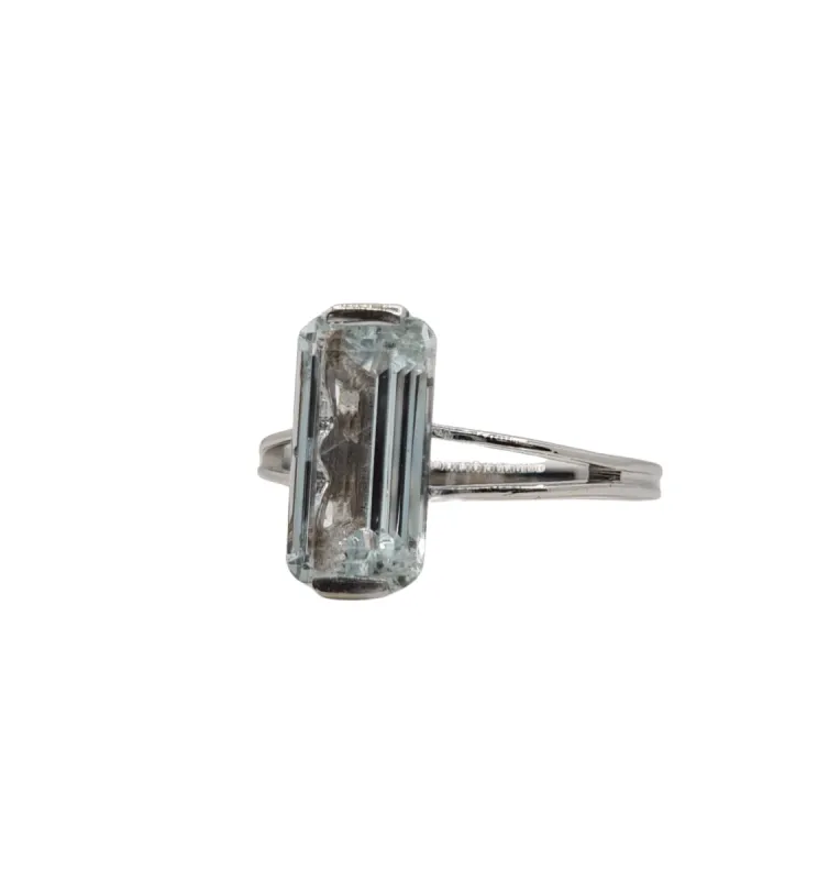 Bague vintage Aigue-marine Or gris sold by 58 Facettes