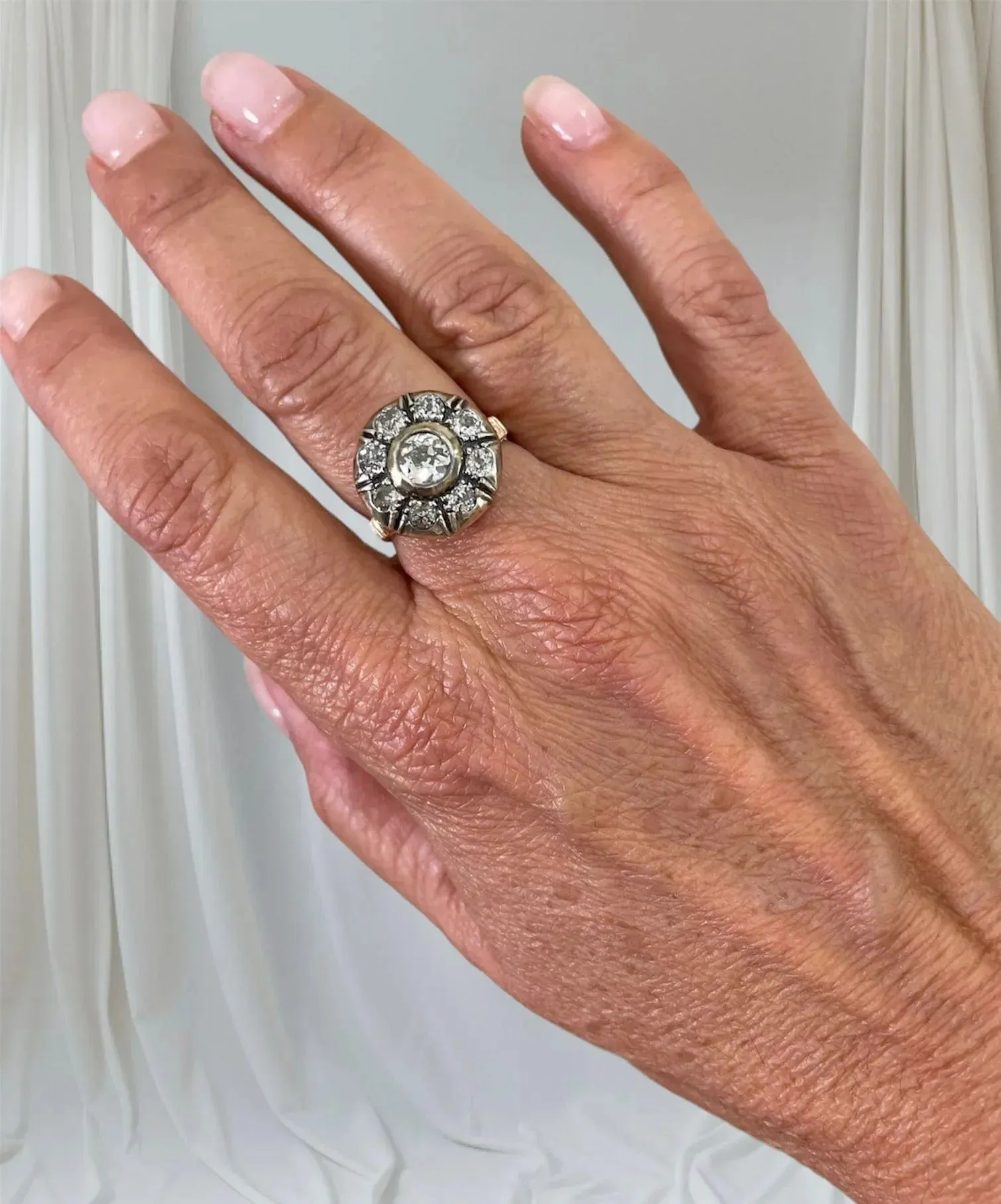 Ensemble bague et boucles d'oreilles victoriennes en or et argent avec diamants sold by 58 Facettes product image thumbnail 4