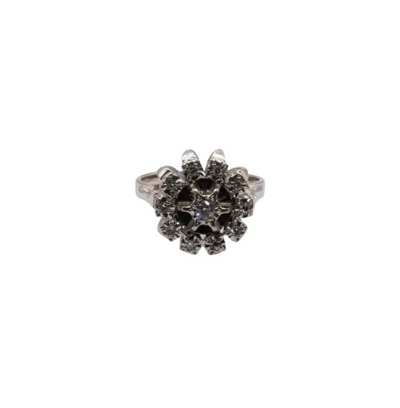 Bague Entourage Or Blanc Diamants sold by 58 Facettes