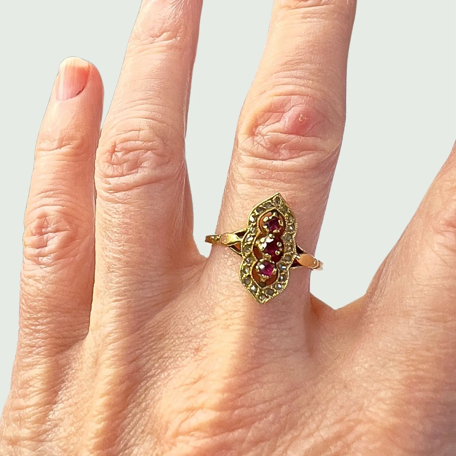 Bague début XXe siècle (1900) en or 18 kt avec diamants et rubis sold by 58 Facettes product image thumbnail 2