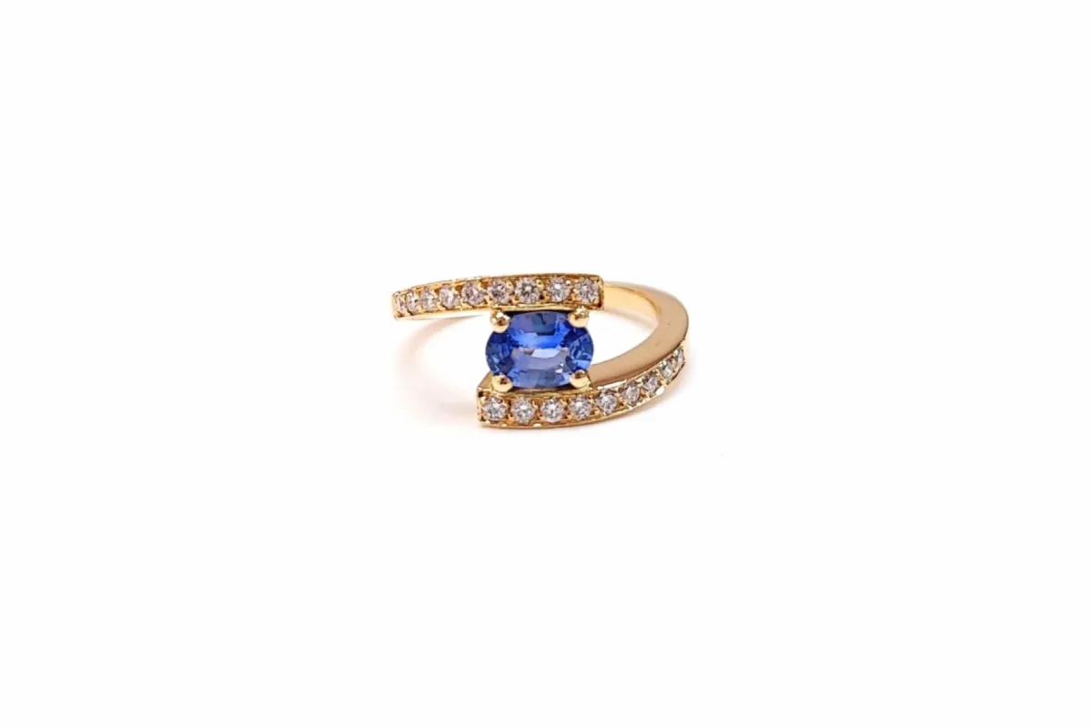 Bague saphir et diamants sold by 58 Facettes