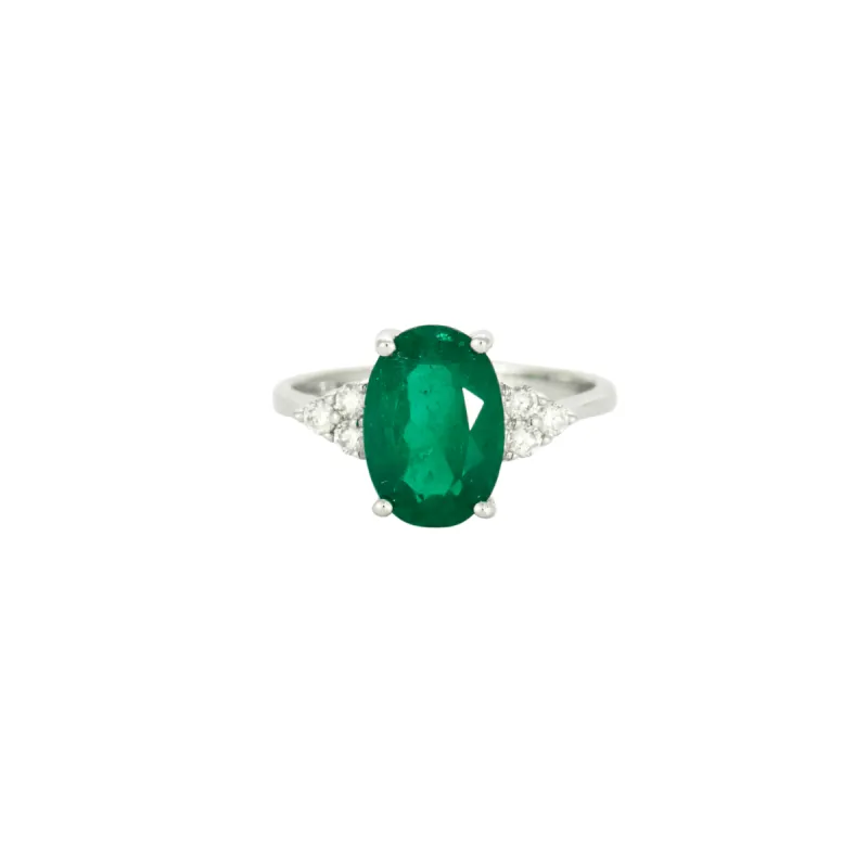 Bague or blanc avec émeraude et diamants sold by 58 Facettes