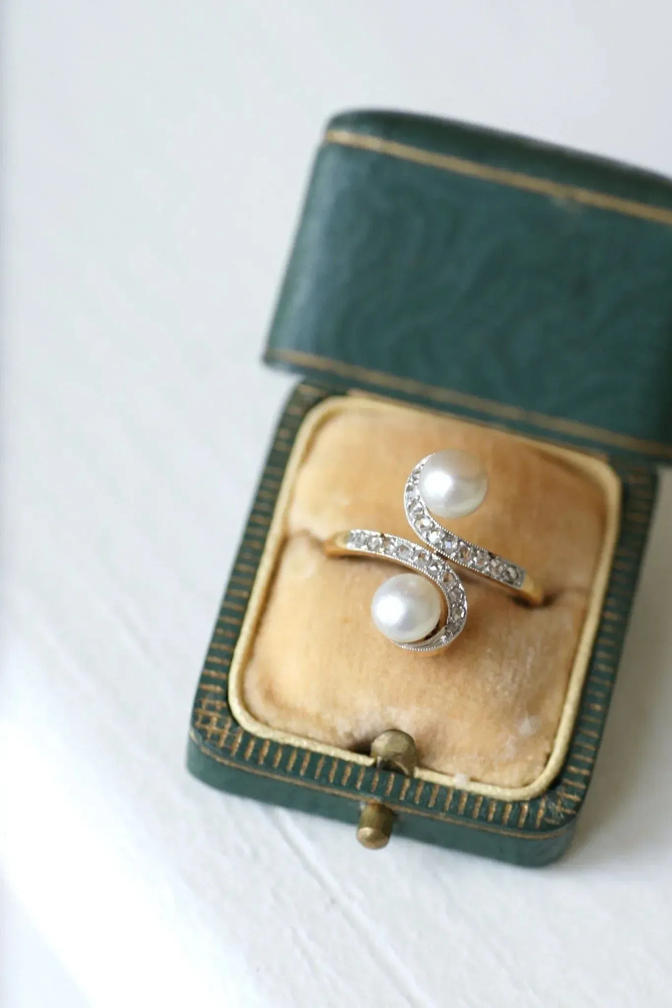 Bague Toi et Moi perles et diamants sold by 58 Facettes product image thumbnail 3