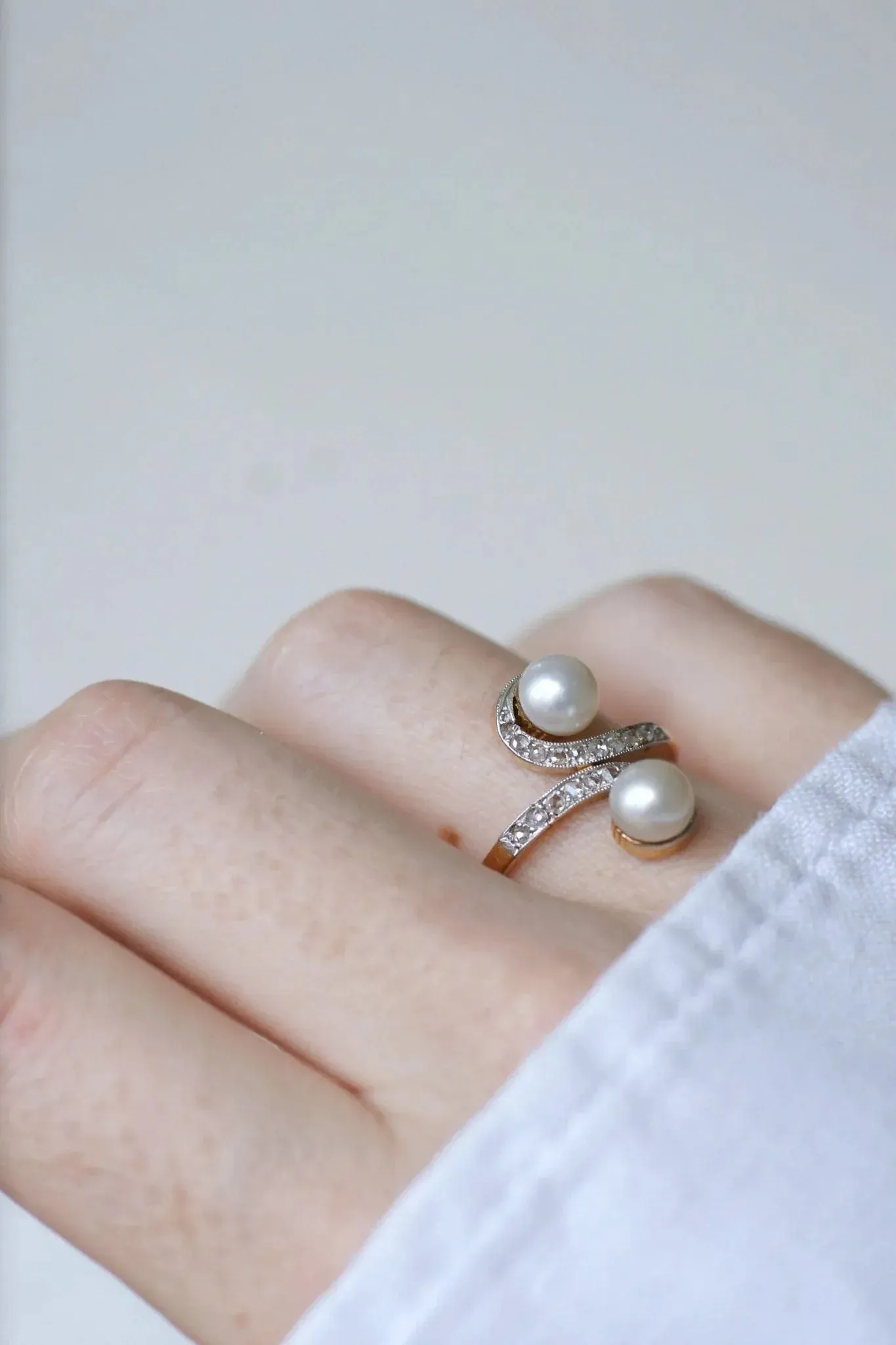 Bague Toi et Moi perles et diamants sold by 58 Facettes product image thumbnail 2