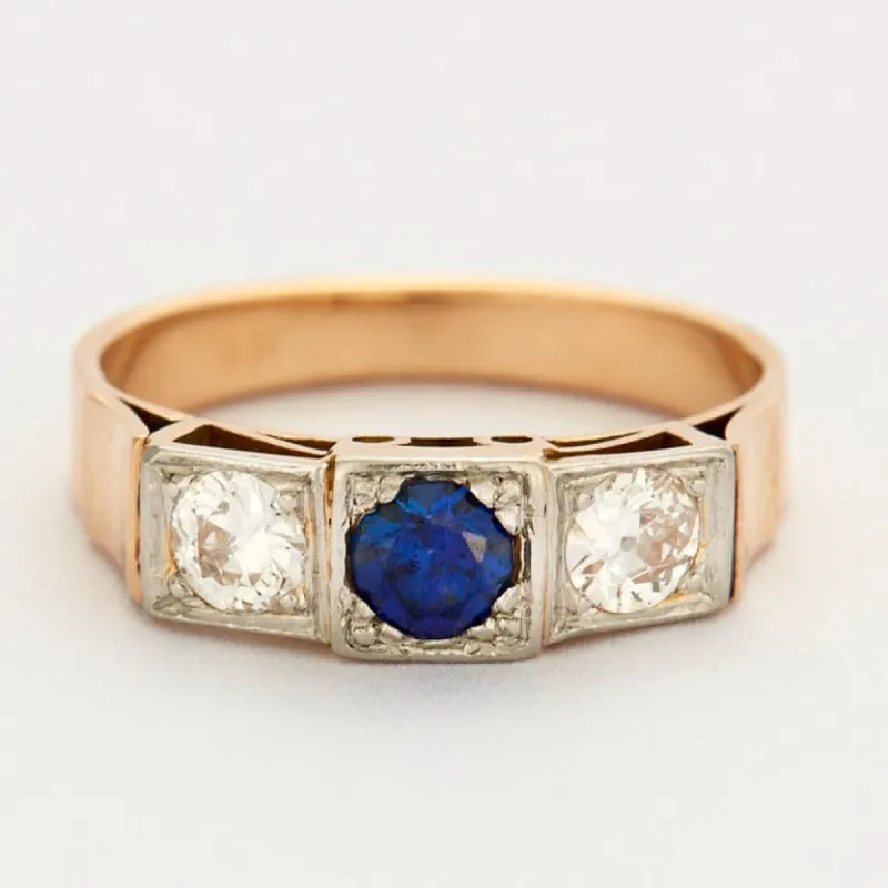 Bague platine or gris et saphir sold by 58 Facettes