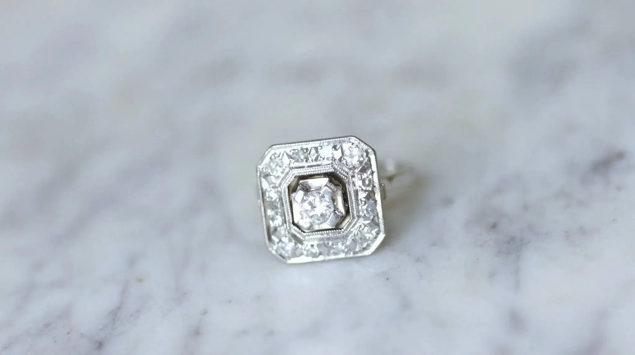 Bague de fiançailles diamant Art Deco octogonale sold by 58 Facettes product image thumbnail 3