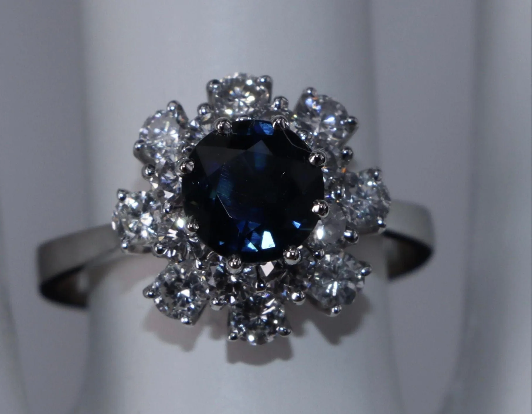 Bague ronde Saphir & Diamant en or blanc sold by 58 Facettes