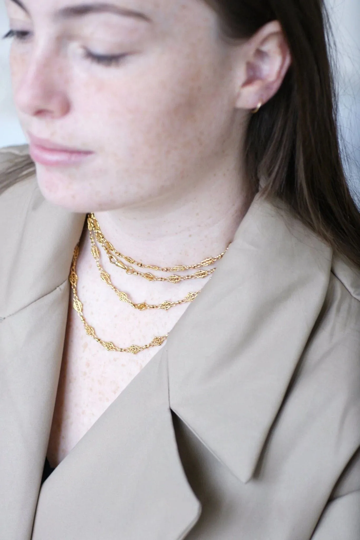 Sautoir ancien en or jaune filigrané sold by 58 Facettes product image thumbnail 5