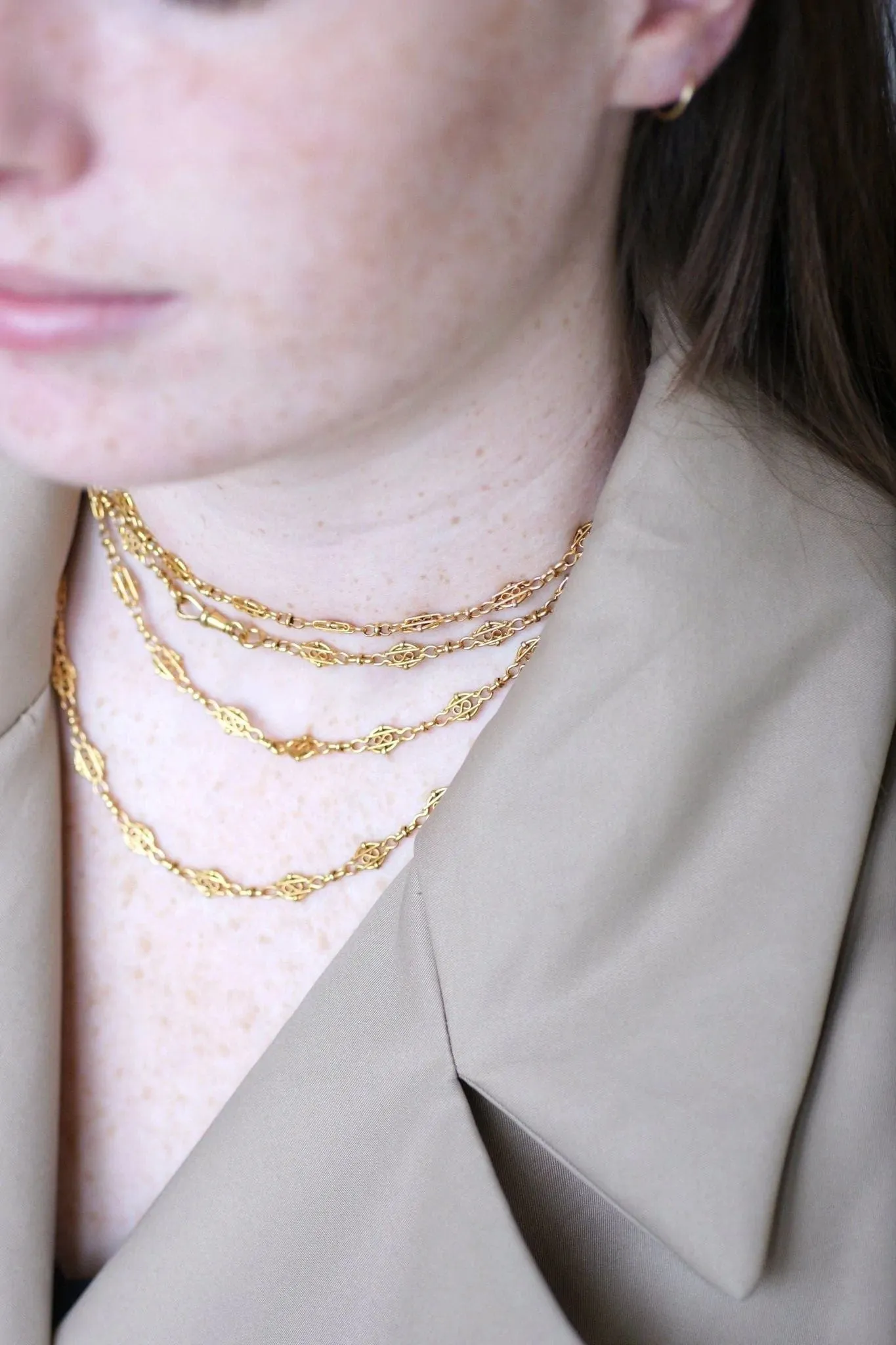 Sautoir ancien en or jaune filigrané sold by 58 Facettes product image thumbnail 2