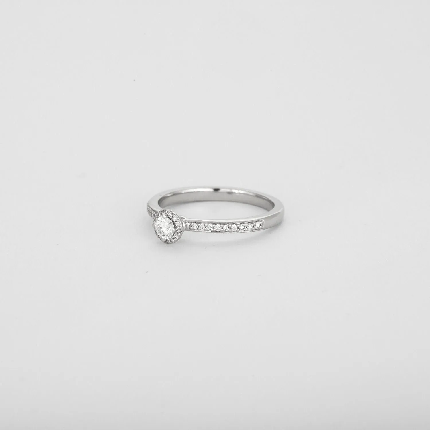 Solitaire or blanc avec diamants sold by 58 Facettes product image thumbnail 4