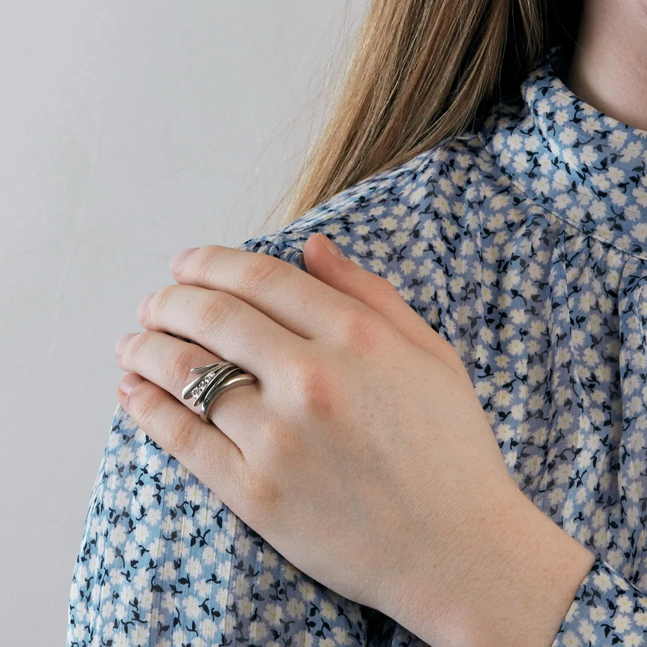 Bague Or Gris et Diamants sold by 58 Facettes product image thumbnail 2