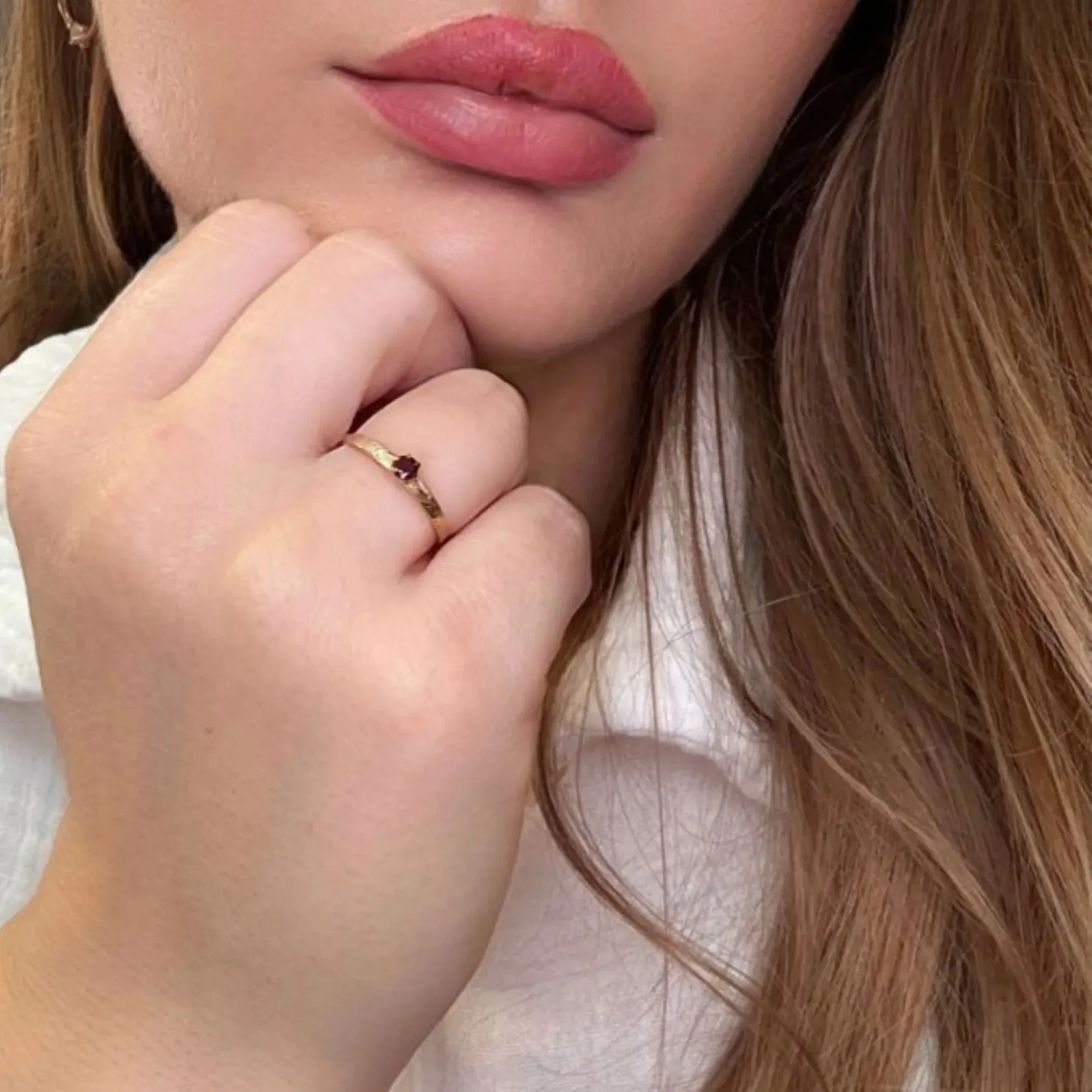 Bague Solitaire Or Jaune & Spinelle sold by 58 Facettes product image thumbnail 2