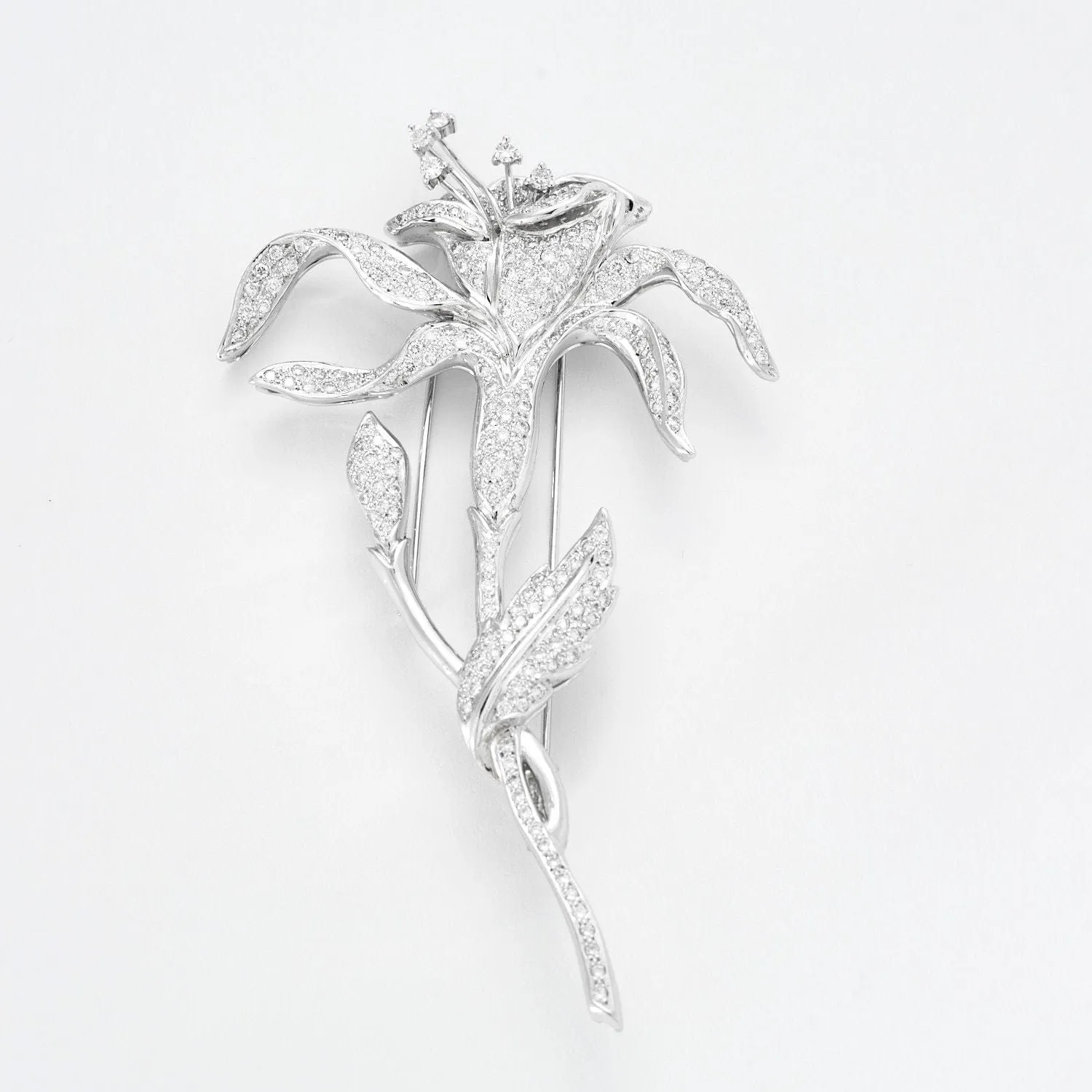 Broche Fleur en diamants sold by 58 Facettes