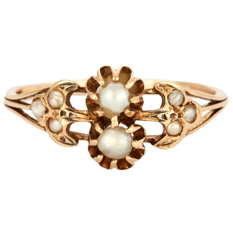 Bague ancienne en or jaune et perles sold by 58 Facettes