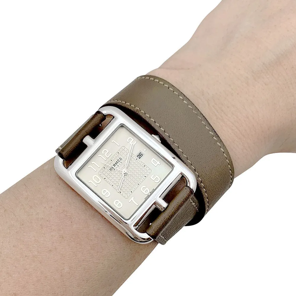 Montre Hermès, "Cape Cod", acier sur cuir. sold by 58 Facettes product image thumbnail 2