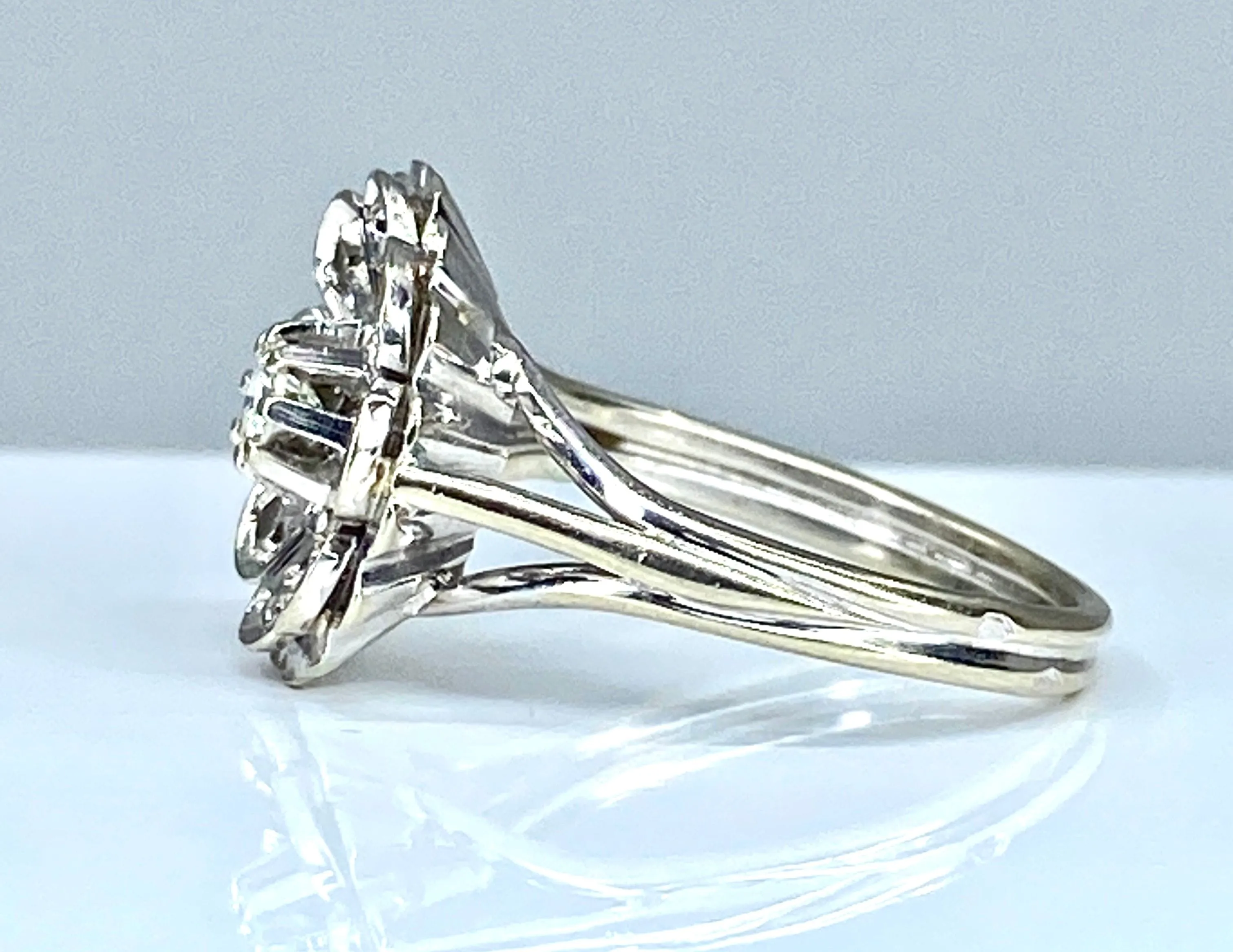 Bague en or blanc 18 carats et diamants sold by 58 Facettes product image thumbnail 5