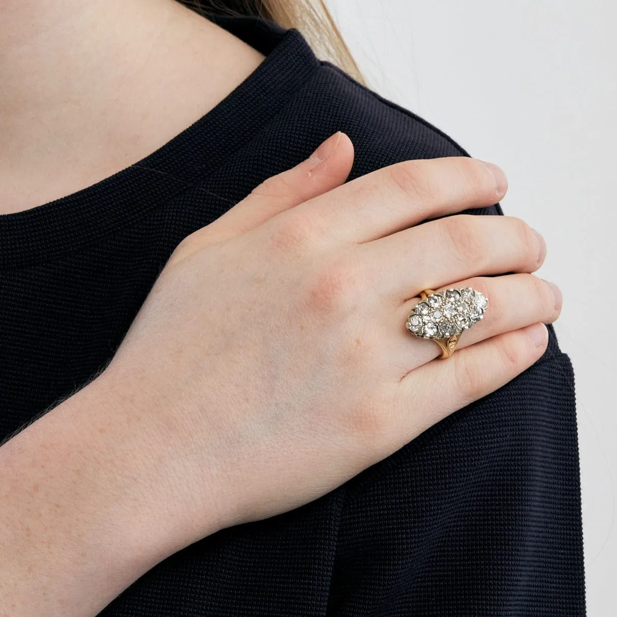 Bague marquise en or et diamants sold by 58 Facettes product image thumbnail 2