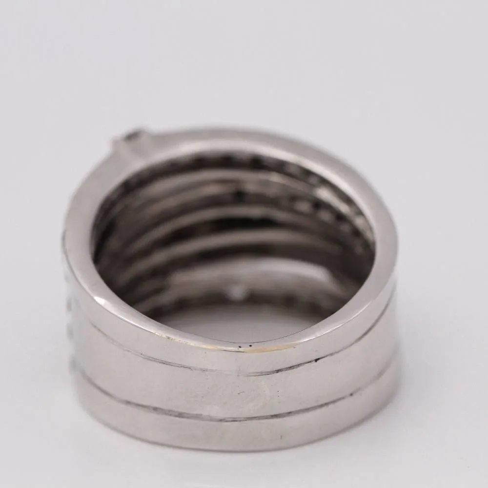 Bague croix en or 18 carats avec diamants noirs et incolores sold by 58 Facettes product image thumbnail 2