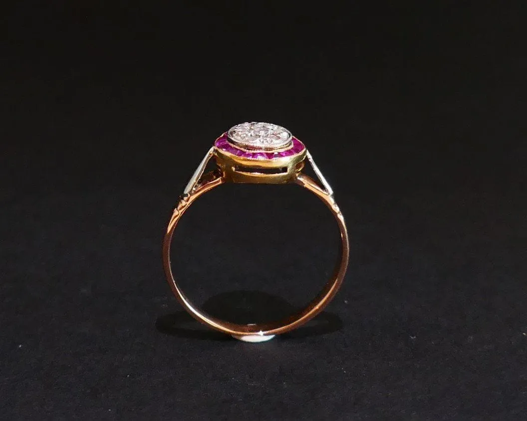 Bague Art déco en or 18 carats avec diamants et rubis calibrés sold by 58 Facettes product image thumbnail 4