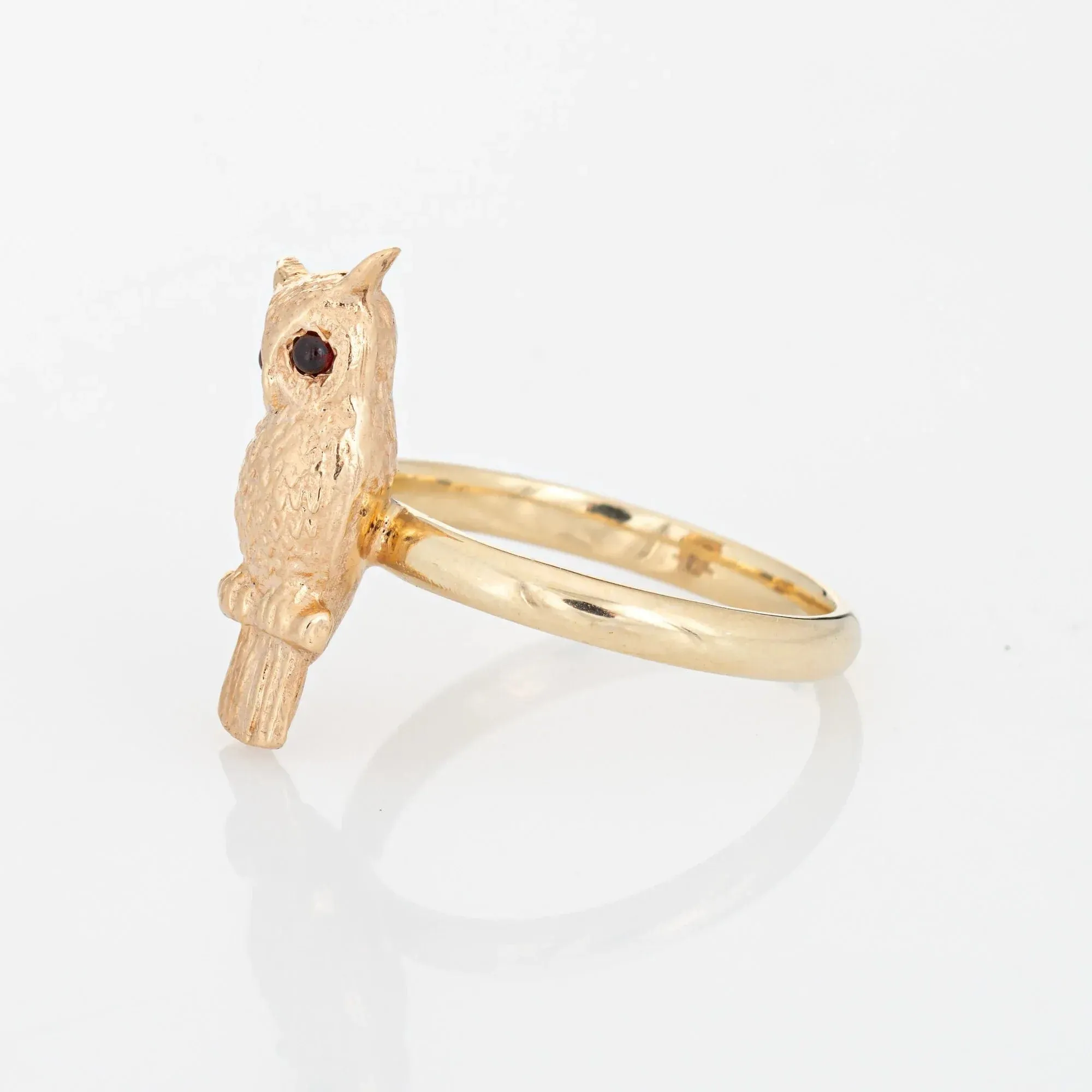 Owl Ring Vintage Yellow Gold Garnet Eyes sold by 58 Facettes product image thumbnail 5