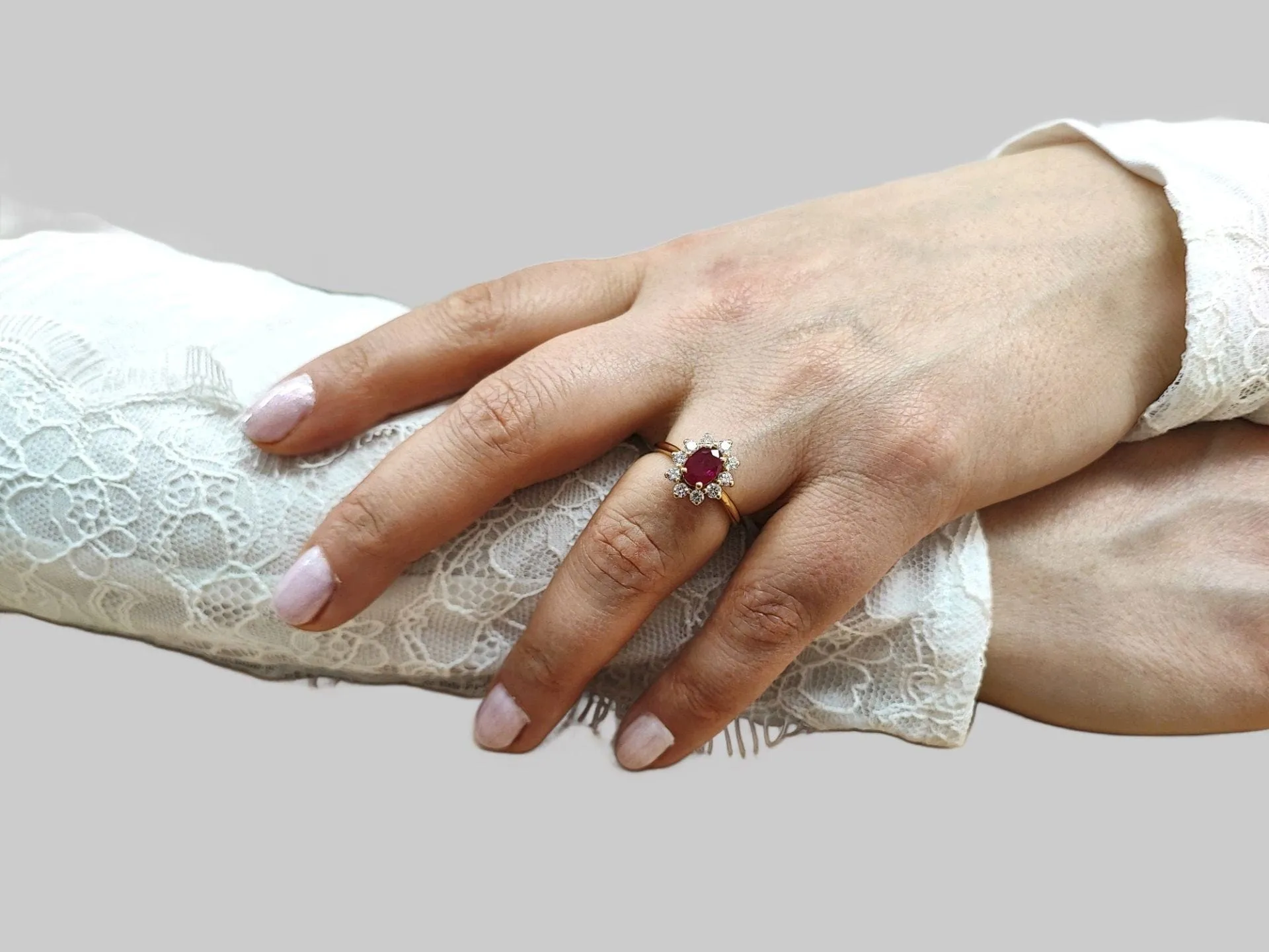 Bague marguerite rubis et diamant sold by 58 Facettes product image thumbnail 3