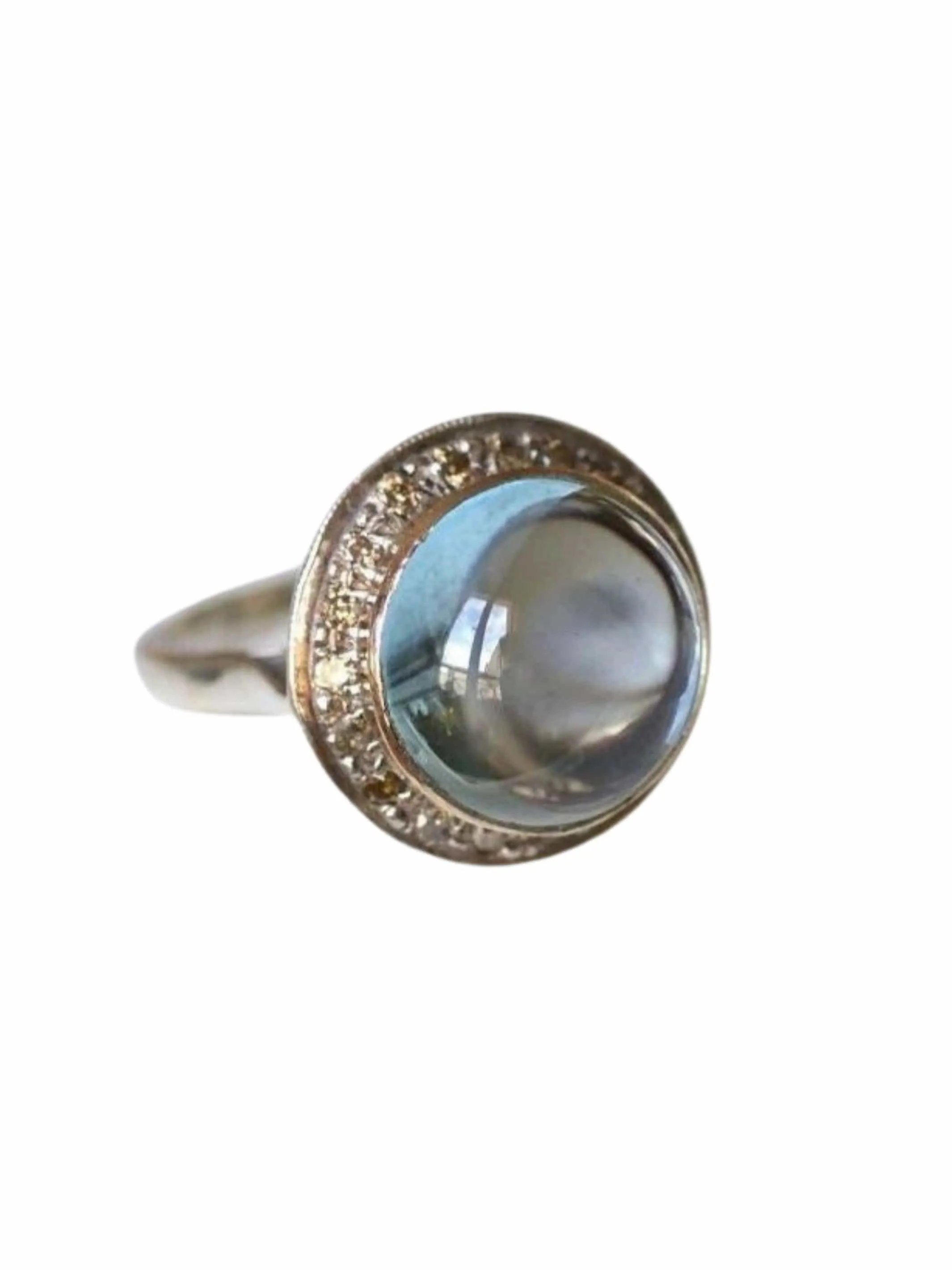 Bague vintage topaze bleue et diamants sur or et argent sold by 58 Facettes