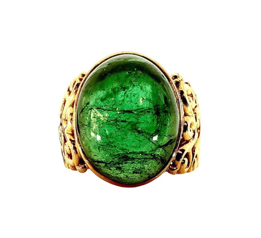 Bague en or jaune ornée tourmaline verte cabochon sold by 58 Facettes