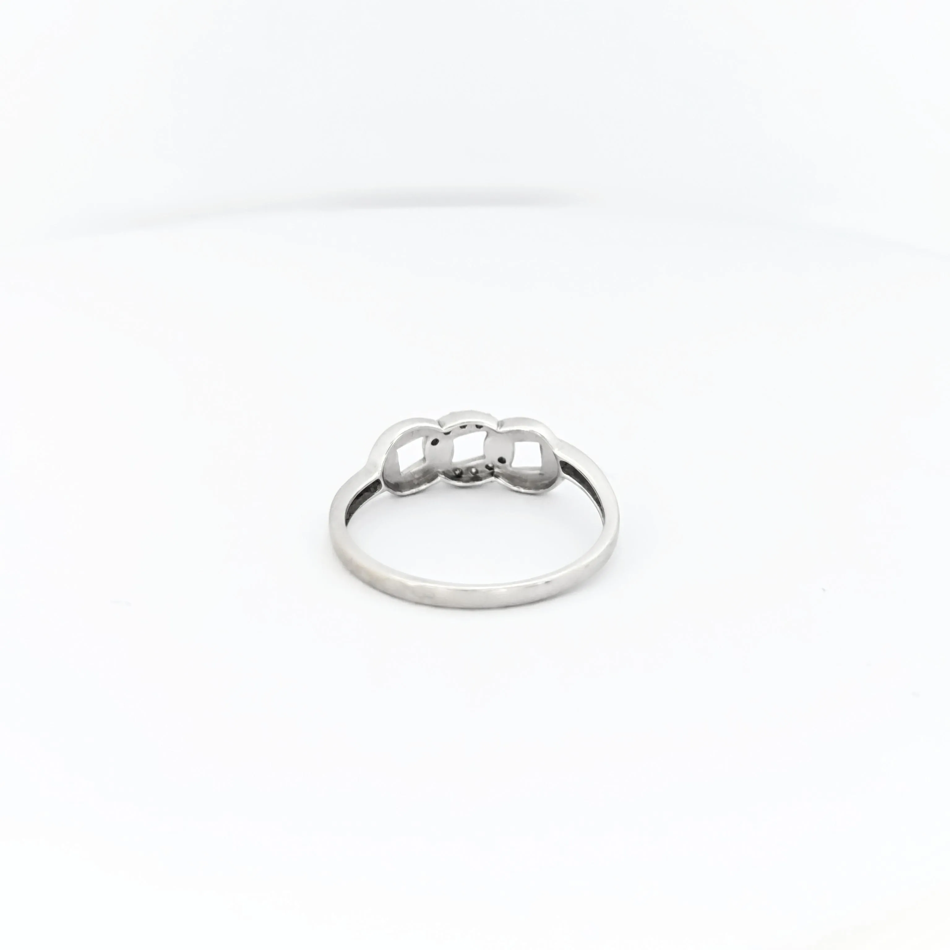 Bague en or blanc et diamants sold by 58 Facettes product image thumbnail 4