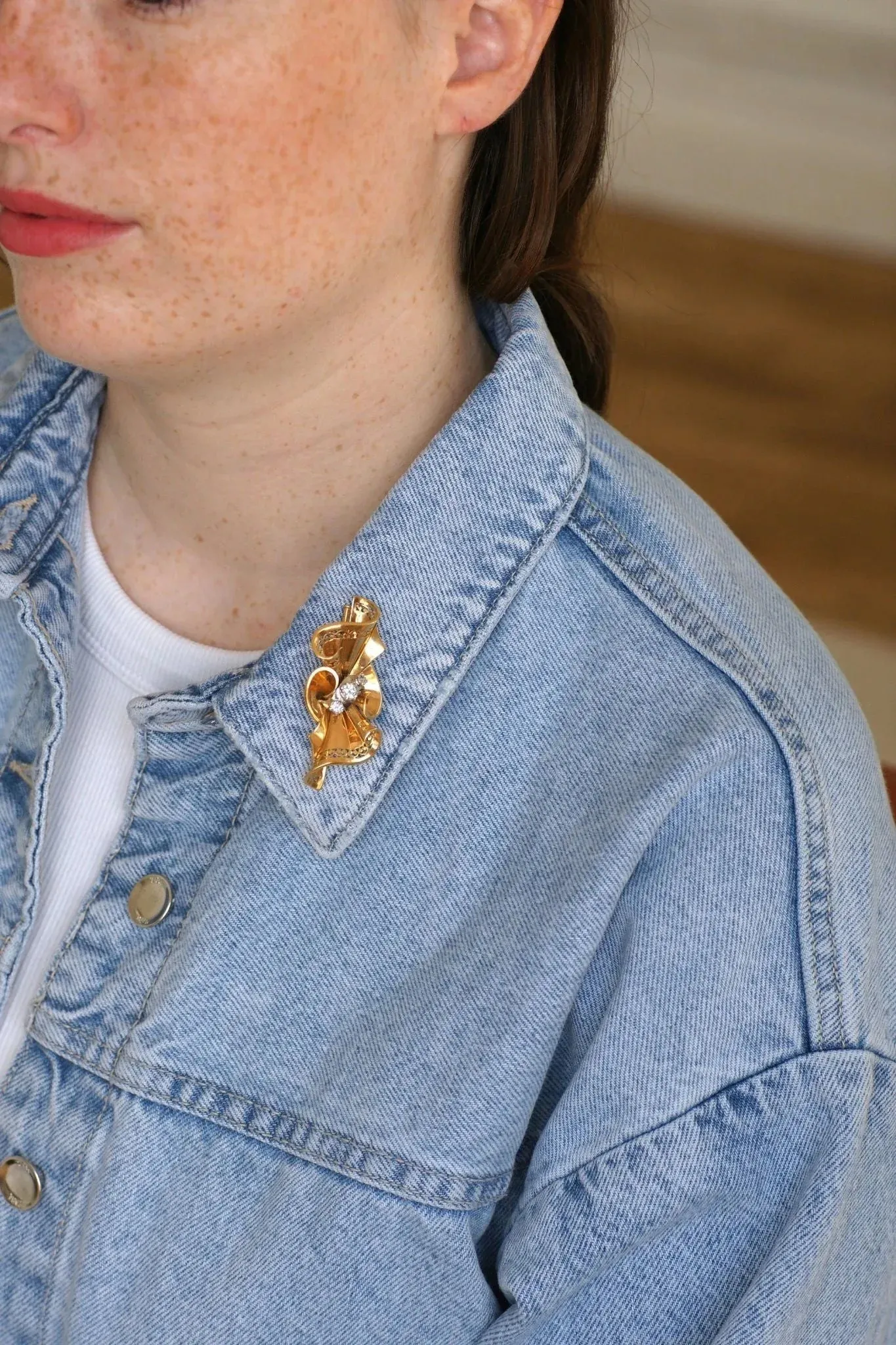 Broche noeud or rose, platine et diamants sold by 58 Facettes product image thumbnail 5