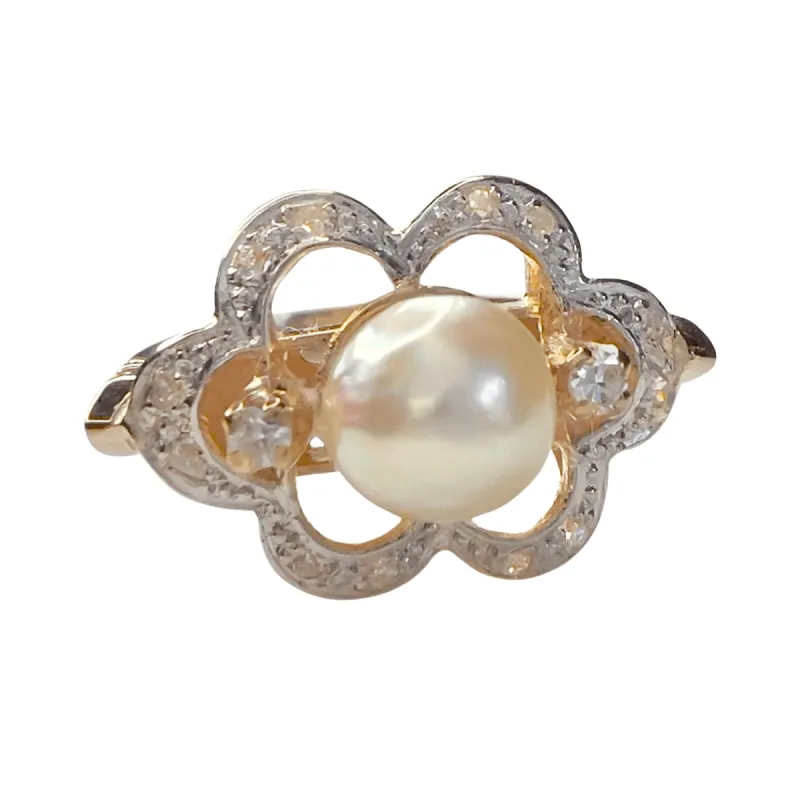 Bague design Art Déco 1930-1935 en or 18 kt avec diamants et perles de culture sold by 58 Facettes