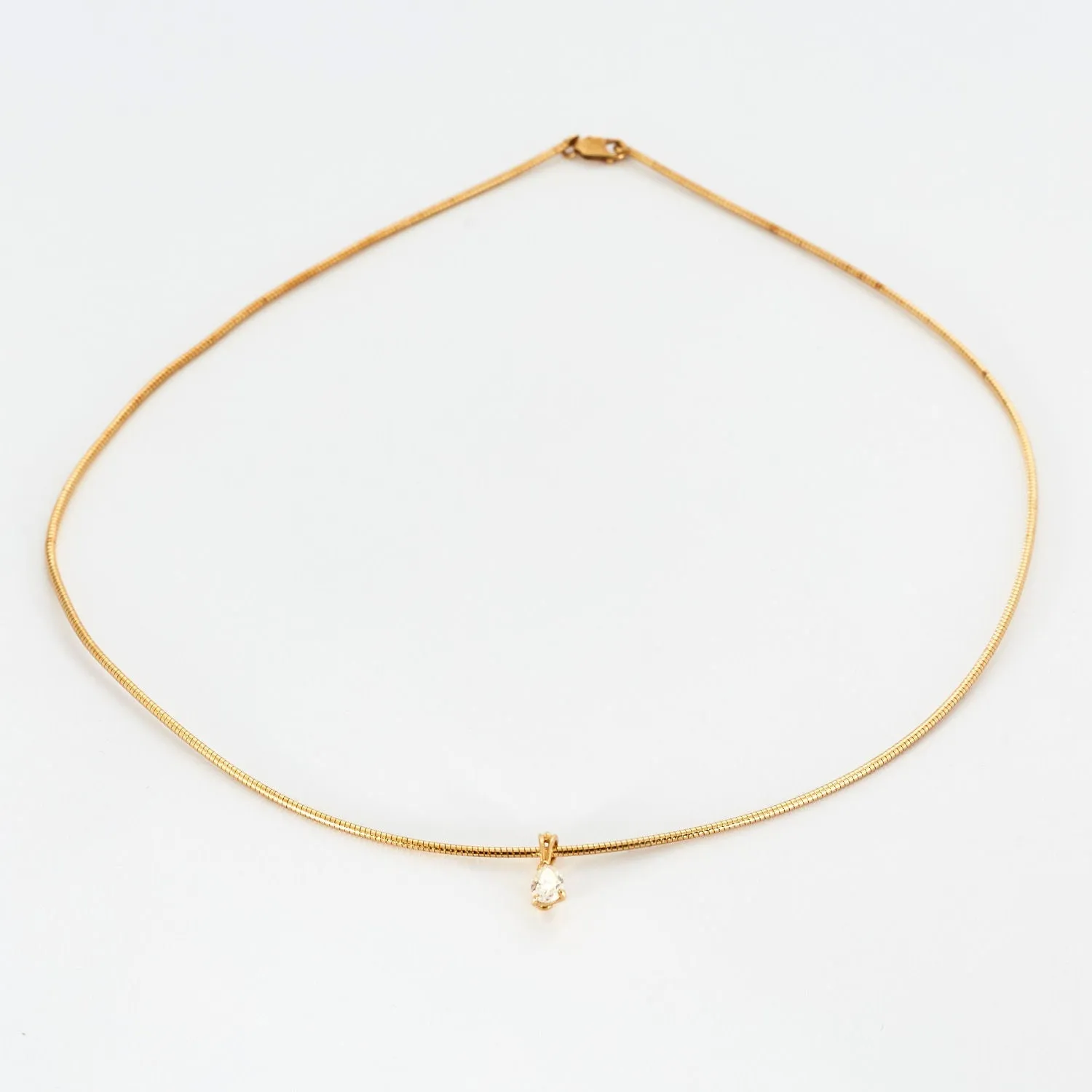 Collier or jaune serti d'un diamant poire sold by 58 Facettes product image thumbnail 3