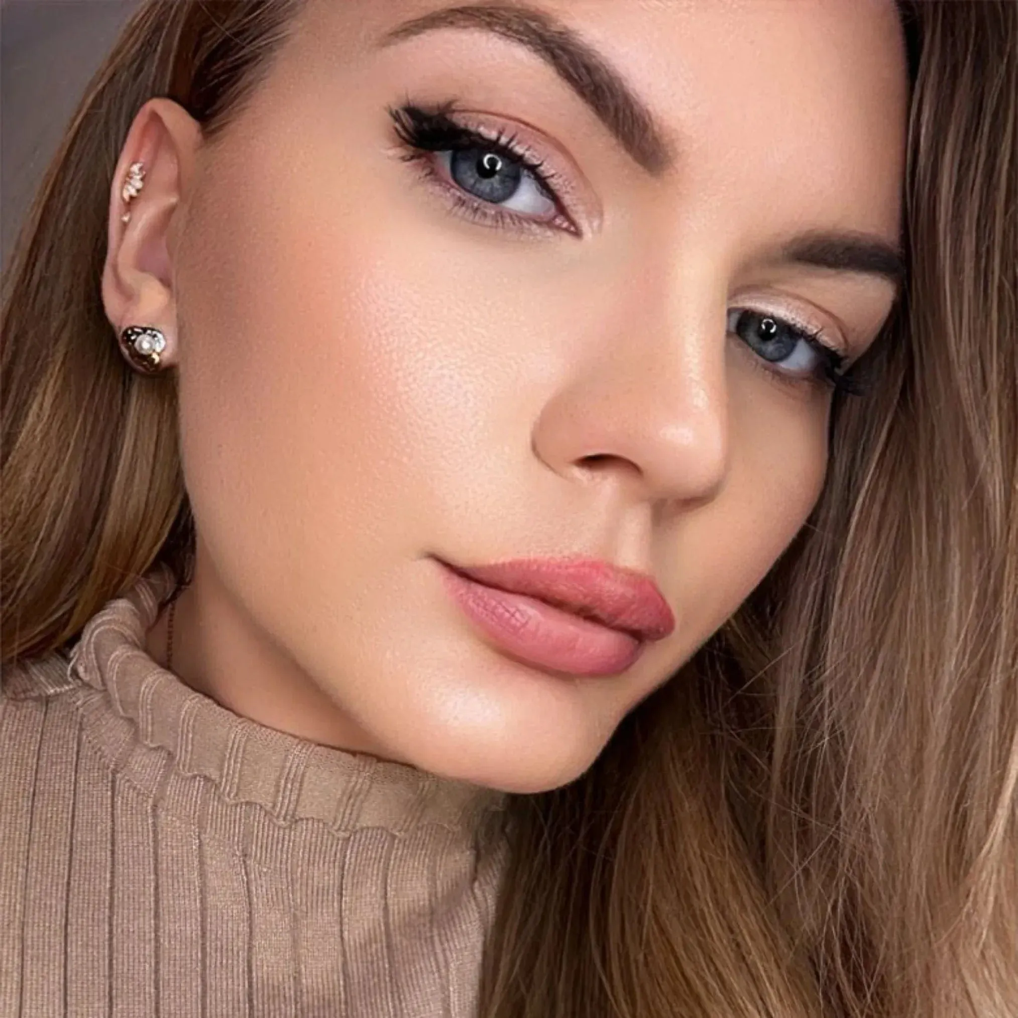 Puces d'oreilles or jaune topazes et perles sold by 58 Facettes product image thumbnail 2