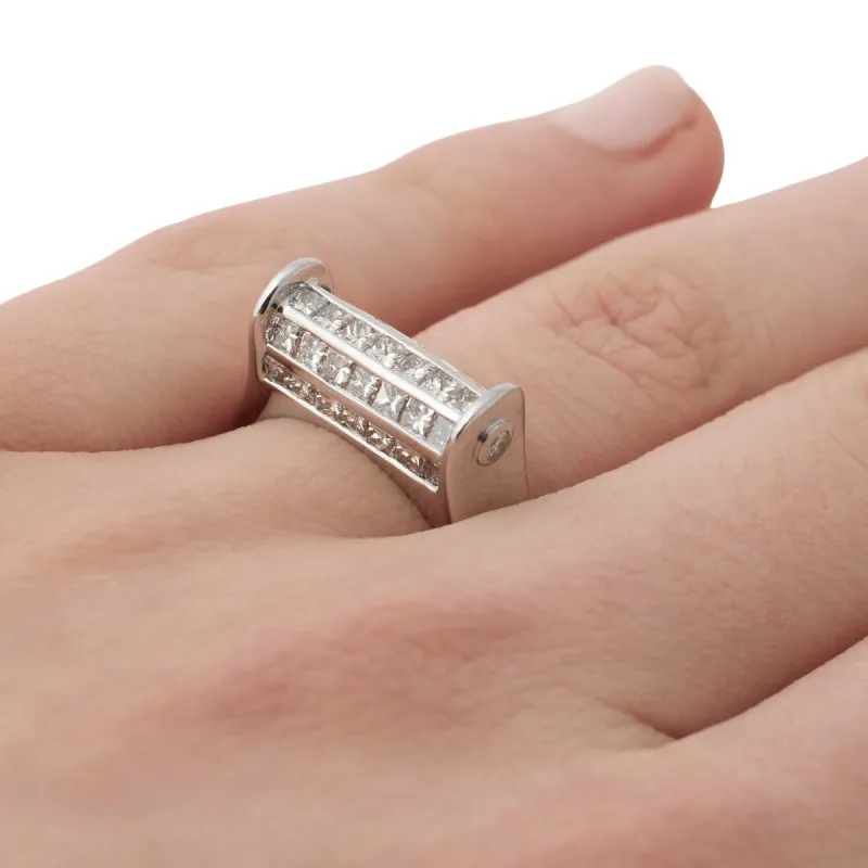 Bague or blanc et diamants sold by 58 Facettes