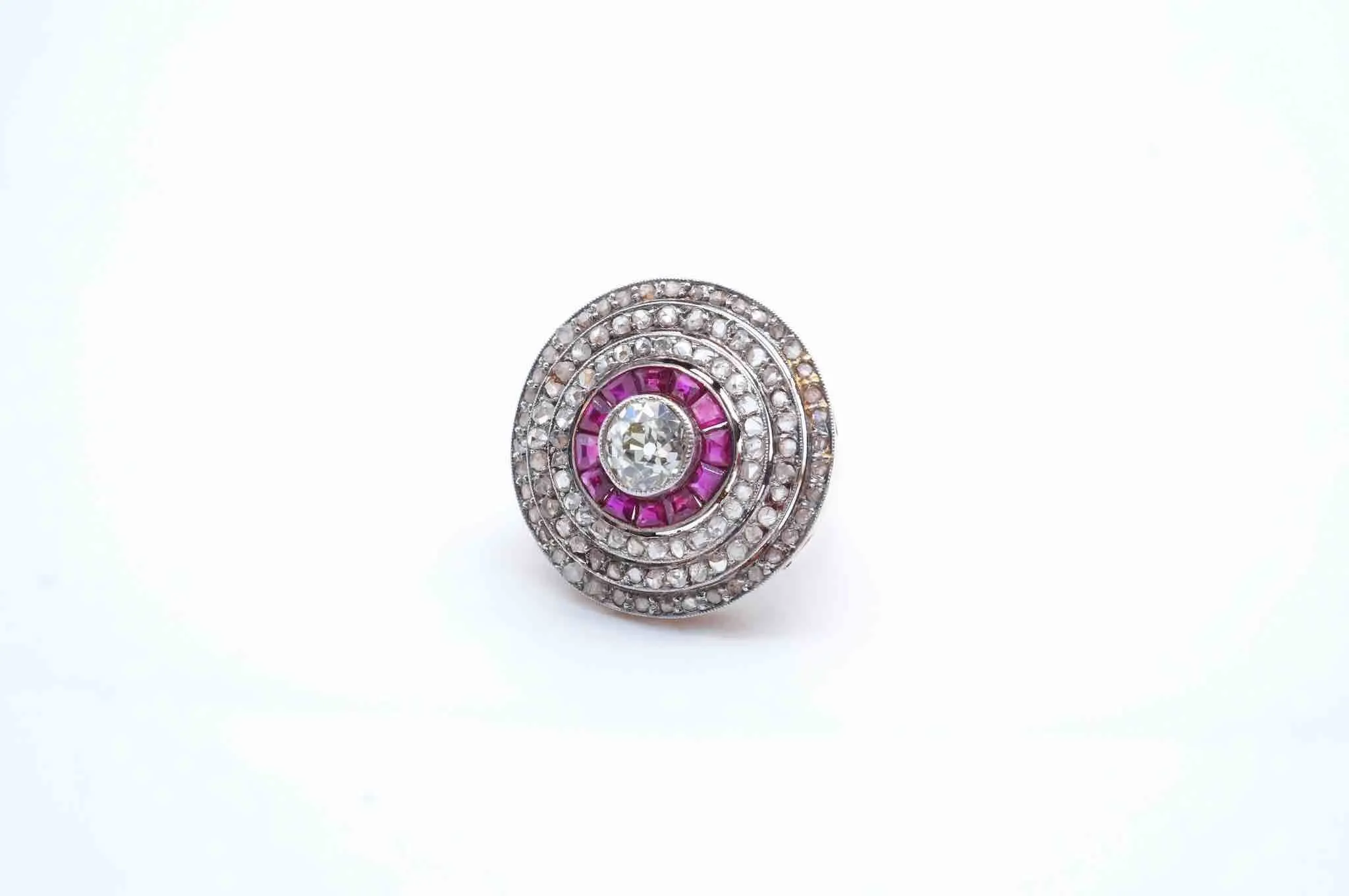 Bague Or jaune Platine Diamants Rubis sold by 58 Facettes product image thumbnail 4