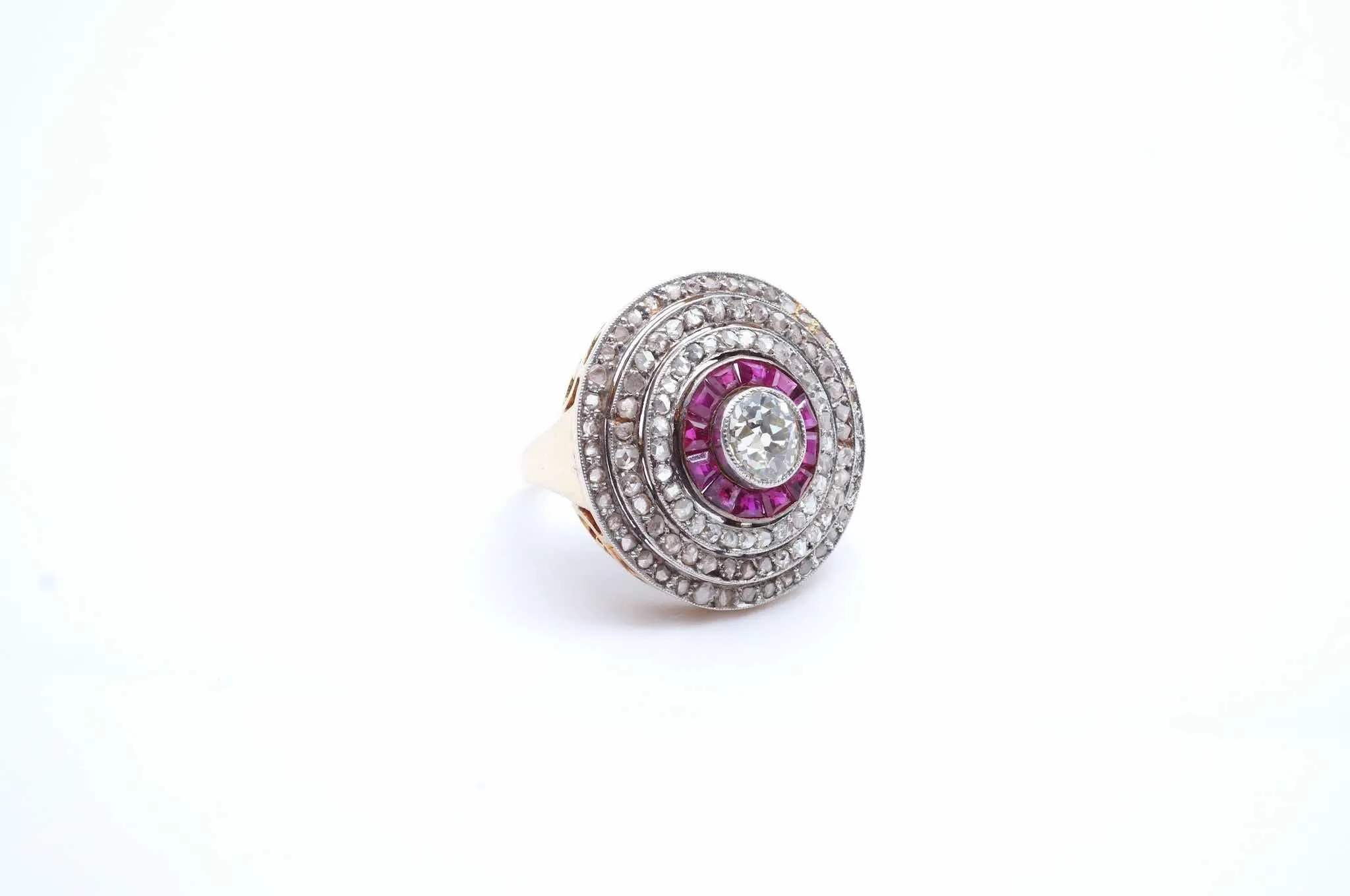 Bague Or jaune Platine Diamants Rubis sold by 58 Facettes product image thumbnail 5