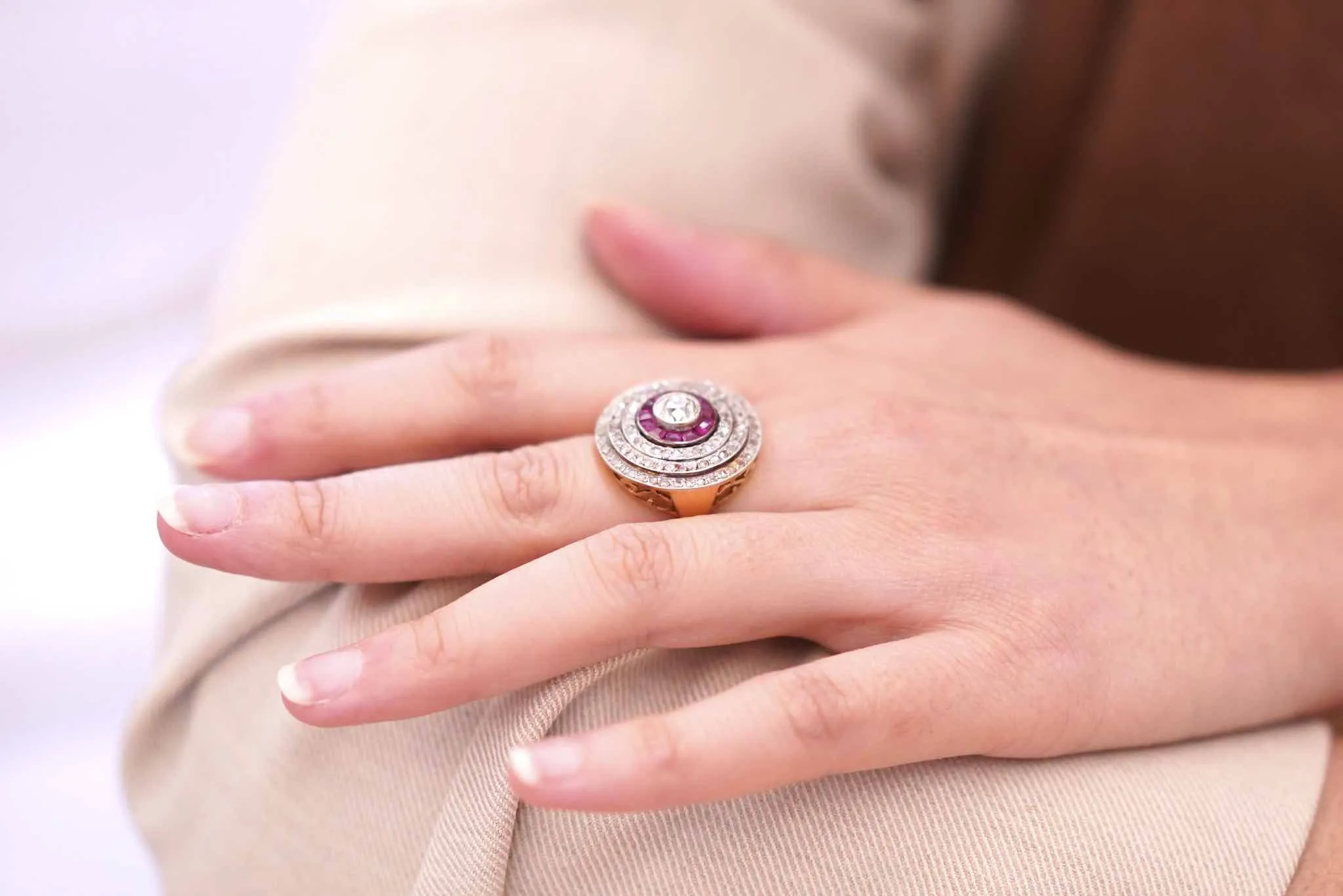 Bague Or jaune Platine Diamants Rubis sold by 58 Facettes product image thumbnail 2