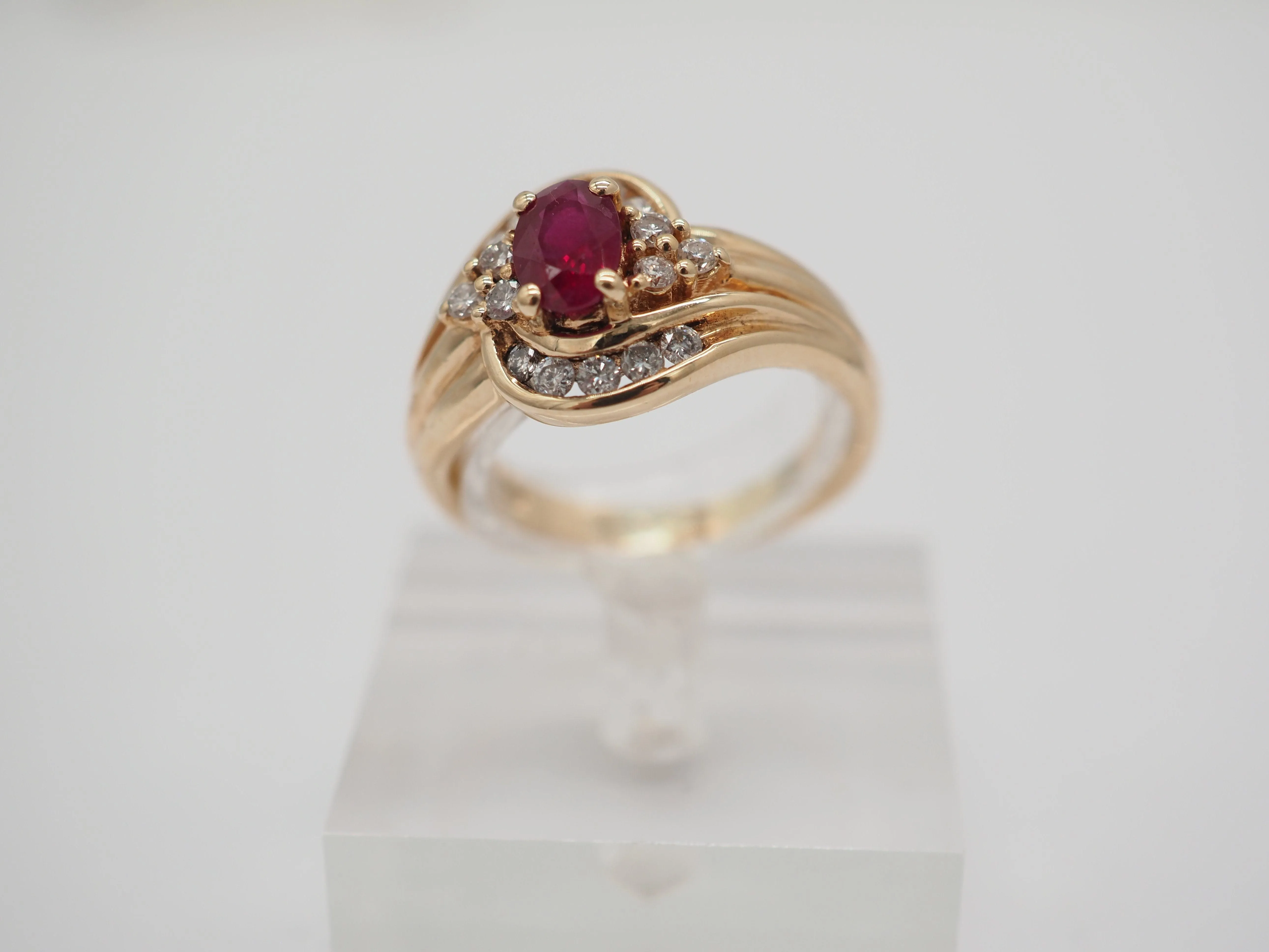 Bague Or jaune Diamants Rubis sold by 58 Facettes product image thumbnail 2