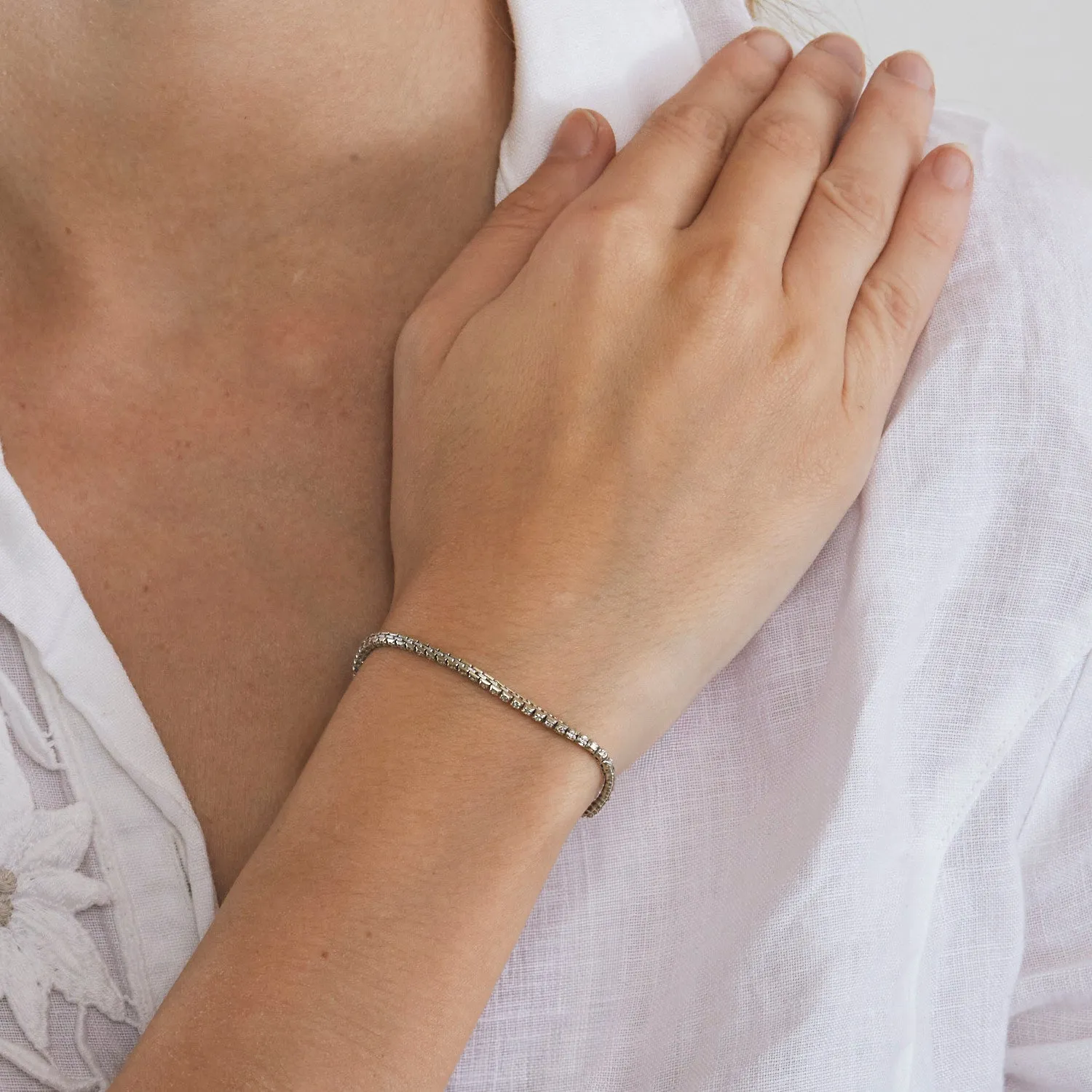 MAUBOUSSIN - Bracelet Tu es ma rivière d'amour or gris diamants sold by 58 Facettes product image thumbnail 2